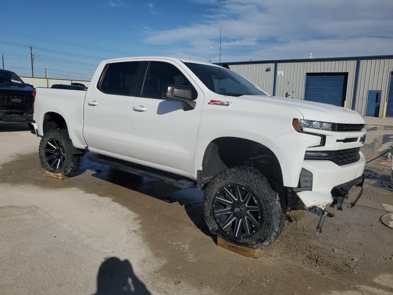 2019 Chevrolet Silverado VIN 3GCUYEED1KG285387 Copart auction photo, front end / undercarriage damage thumbnail 4