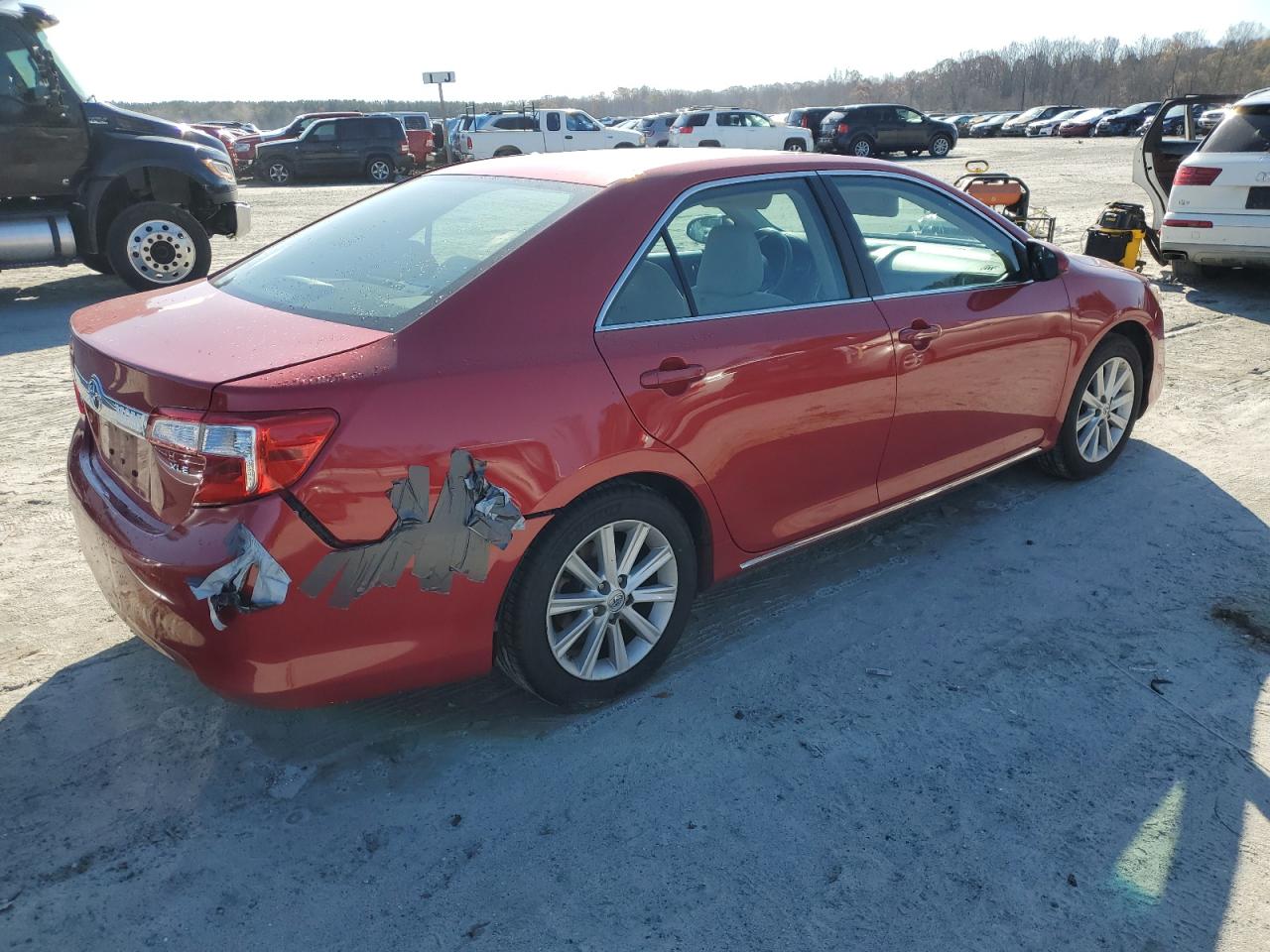 2014 Toyota Camry VIN 4T1BF1FK0EU775738 Copart auction photo, rear end damage thumbnail 3