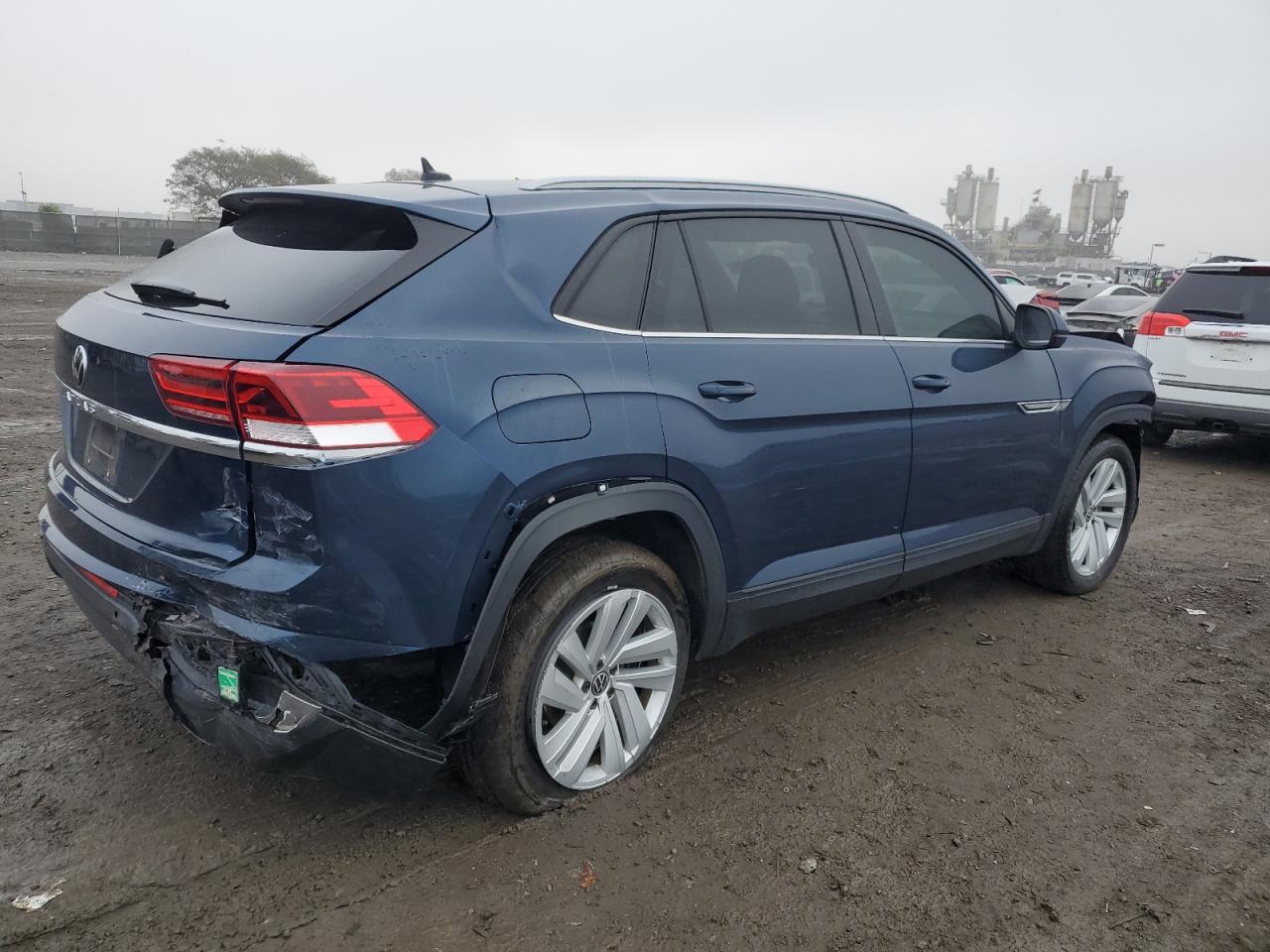2021 Volkswagen Atlas VIN 1V2JE2CA2MC241535 Copart auction photo, rear end / front end damage thumbnail 3