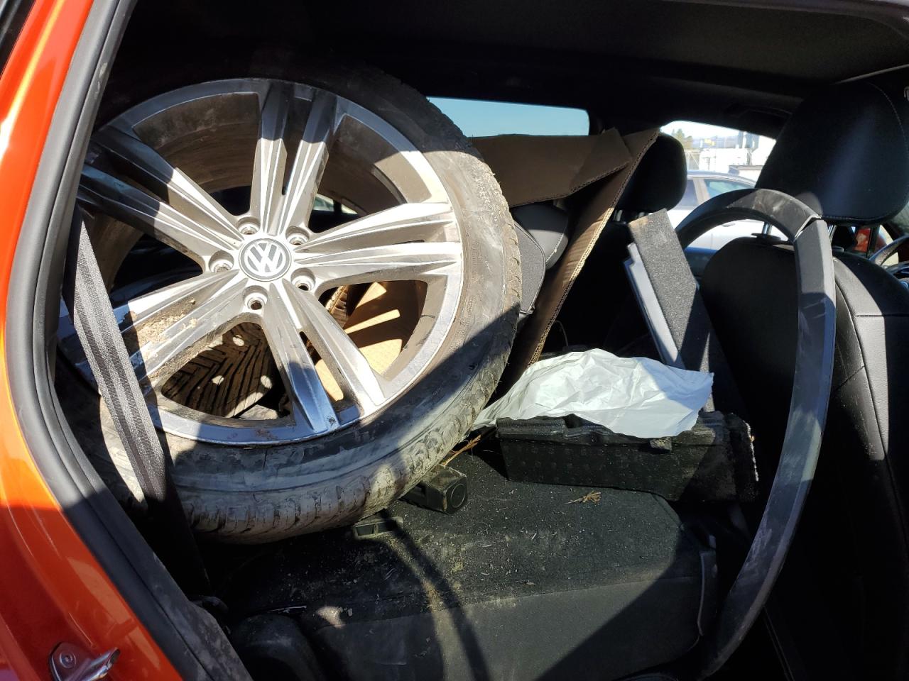 2018 Volkswagen Tiguan VIN 3VV2B7AX0JM205714 Copart auction photo, front end damage thumbnail 11