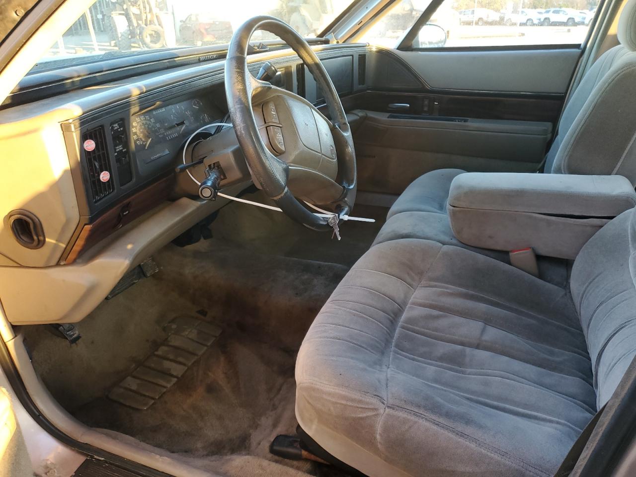1999 Buick LeSabre VIN 1G4HP52K7XH458037 Copart auction photo, front end damage thumbnail 7