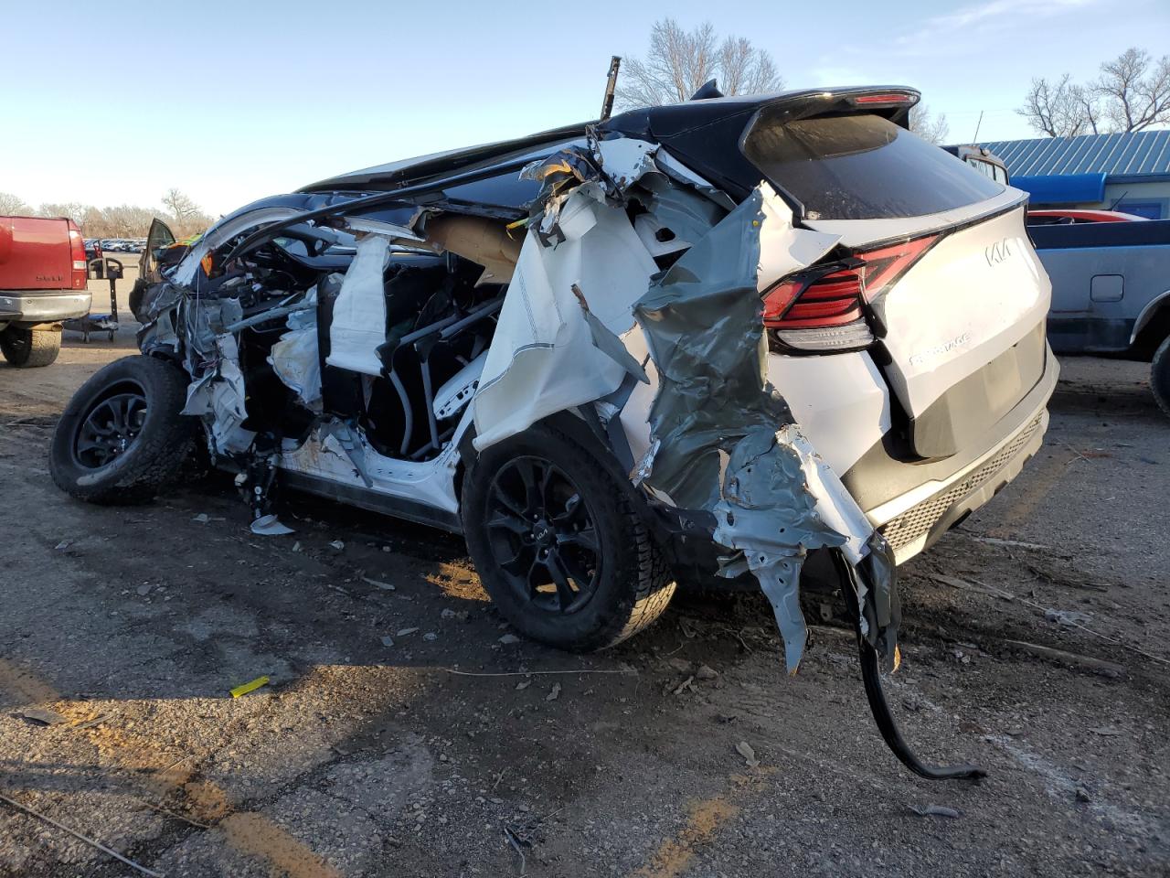 2023 KIA Sportage VIN 5XYK7CAF4PG076642 Copart auction photo, all over damage thumbnail 2
