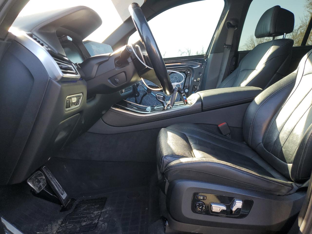 2019 BMW X5 VIN 5UXJU2C56KLN65381 Copart auction photo, water/flood / all over damage thumbnail 7