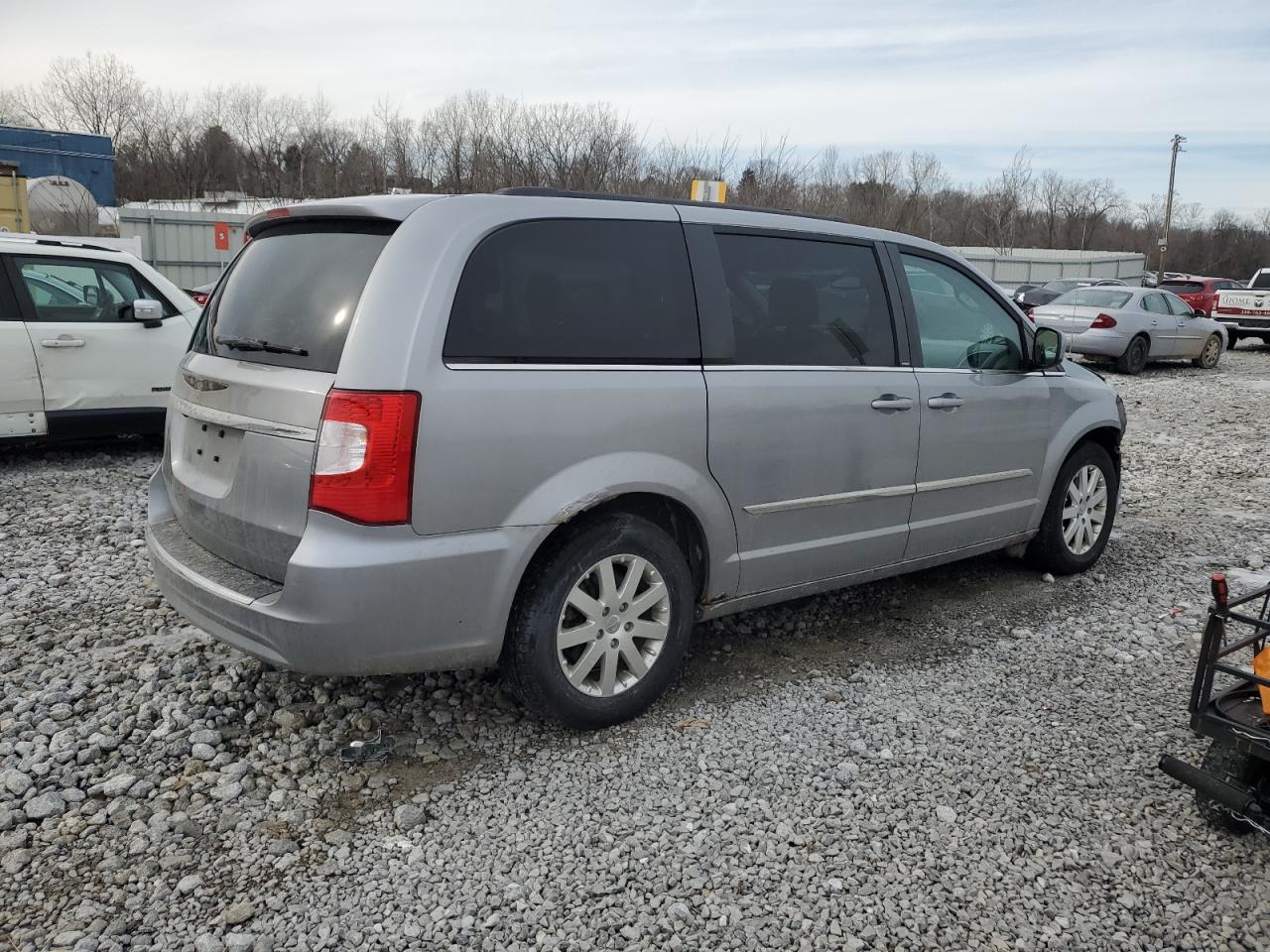 2013 Chrysler Town & Country VIN 2C4RC1BG0DR614279 Copart auction photo, front end damage thumbnail 3