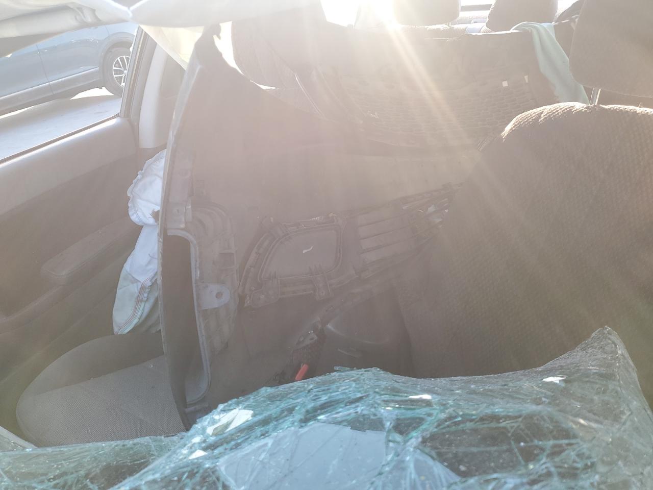 2018 KIA Forte VIN 3KPFK4A70JE219010 Copart auction photo, rollover / side damage thumbnail 13