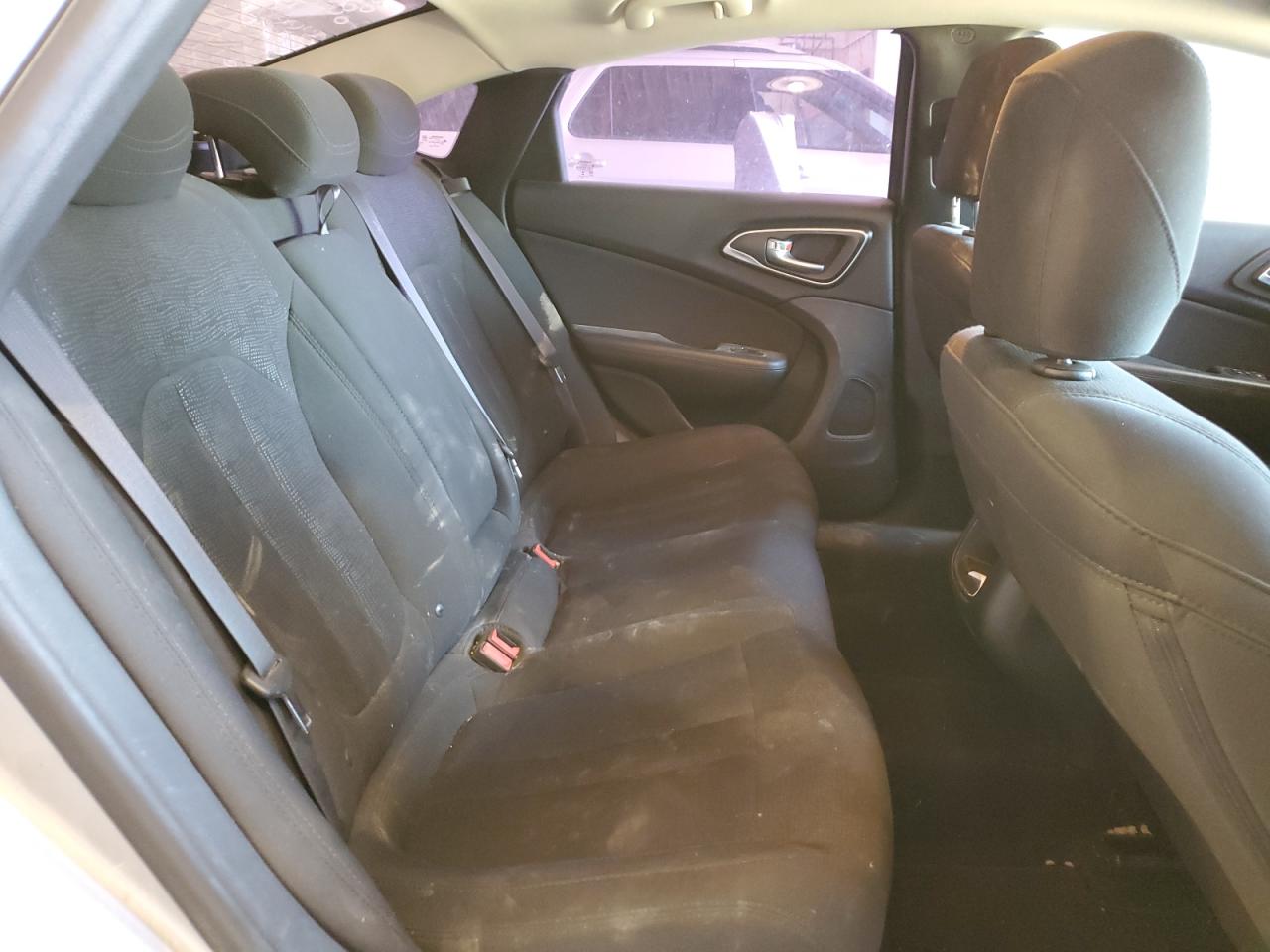 2016 Chrysler 200 VIN 1C3CCCAB7GN151036 Copart auction photo, front end / side damage thumbnail 10