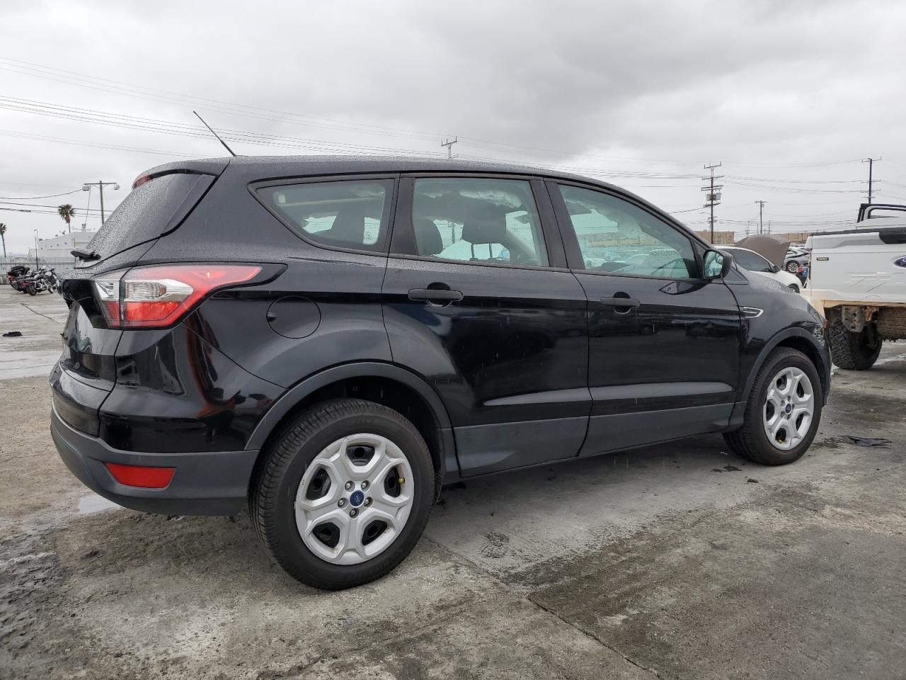 2017 Ford Escape VIN 1FMCU0F75HUE96810 Copart auction photo, side / front end damage thumbnail 3