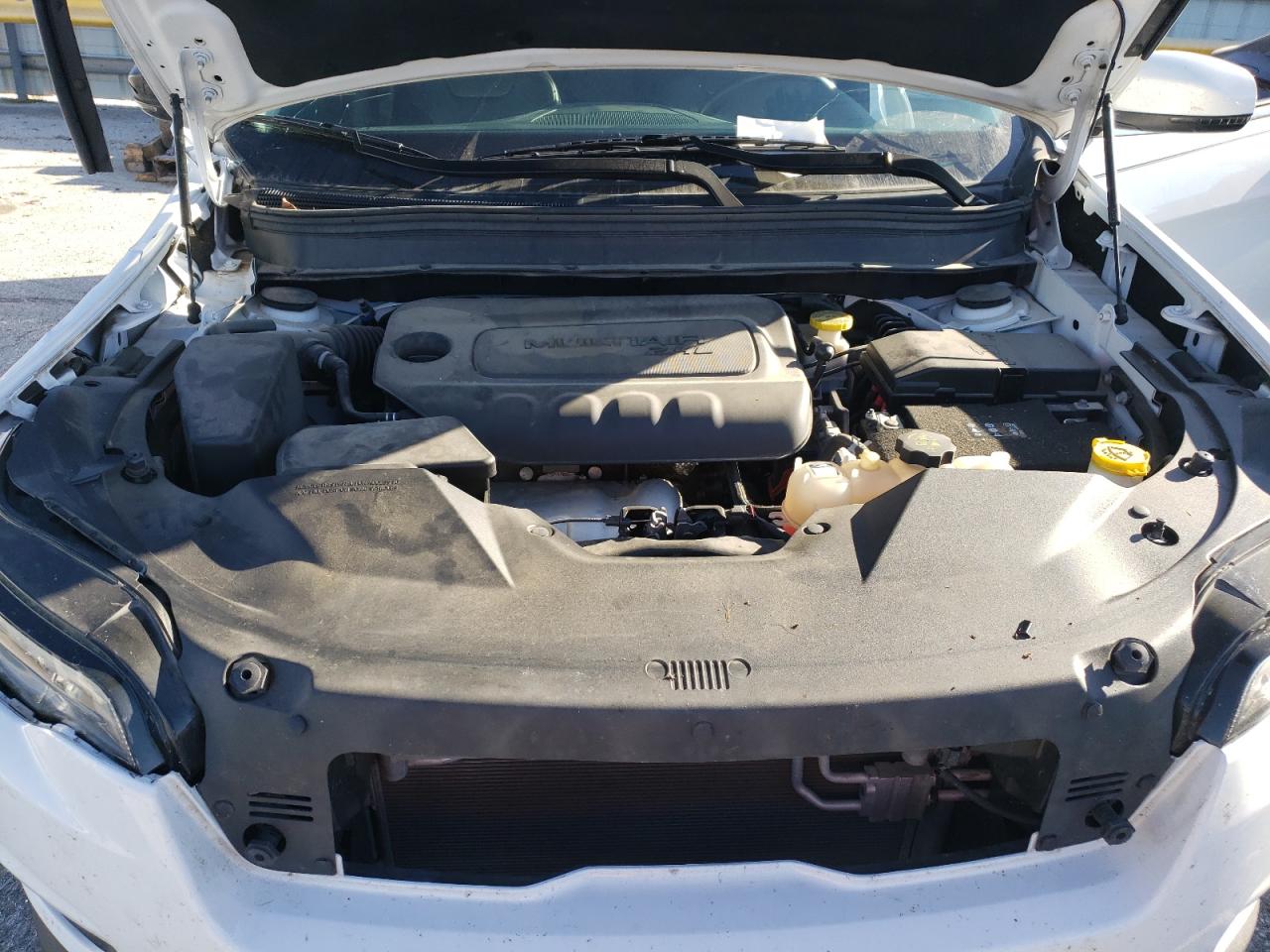 2019 Jeep Grand Cherokee VIN 1C4PJMLB3KD484872 Copart auction photo, side / undercarriage damage thumbnail 13