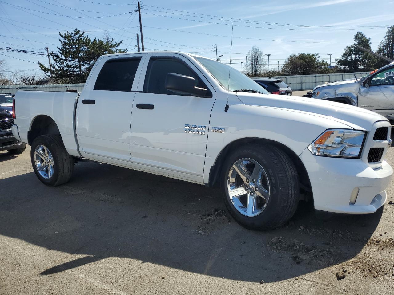 2018 RAM 1500 VIN 1C6RR6KT7JS139675 Copart auction photo, front end / side damage thumbnail 4
