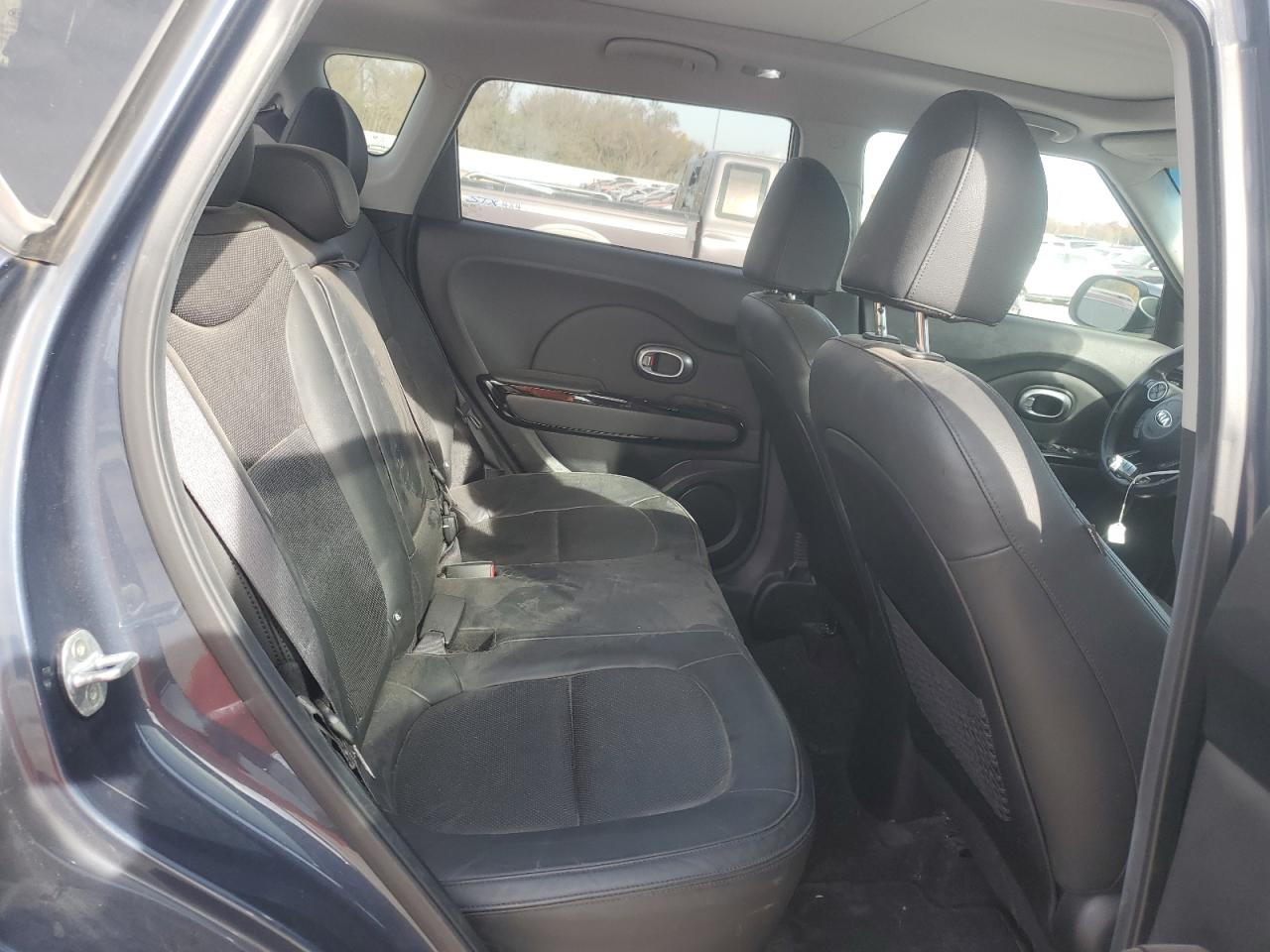2016 KIA Soul VIN KNDJX3A50G7273677 Copart auction photo, rear end / minor dent/scratches damage thumbnail 10