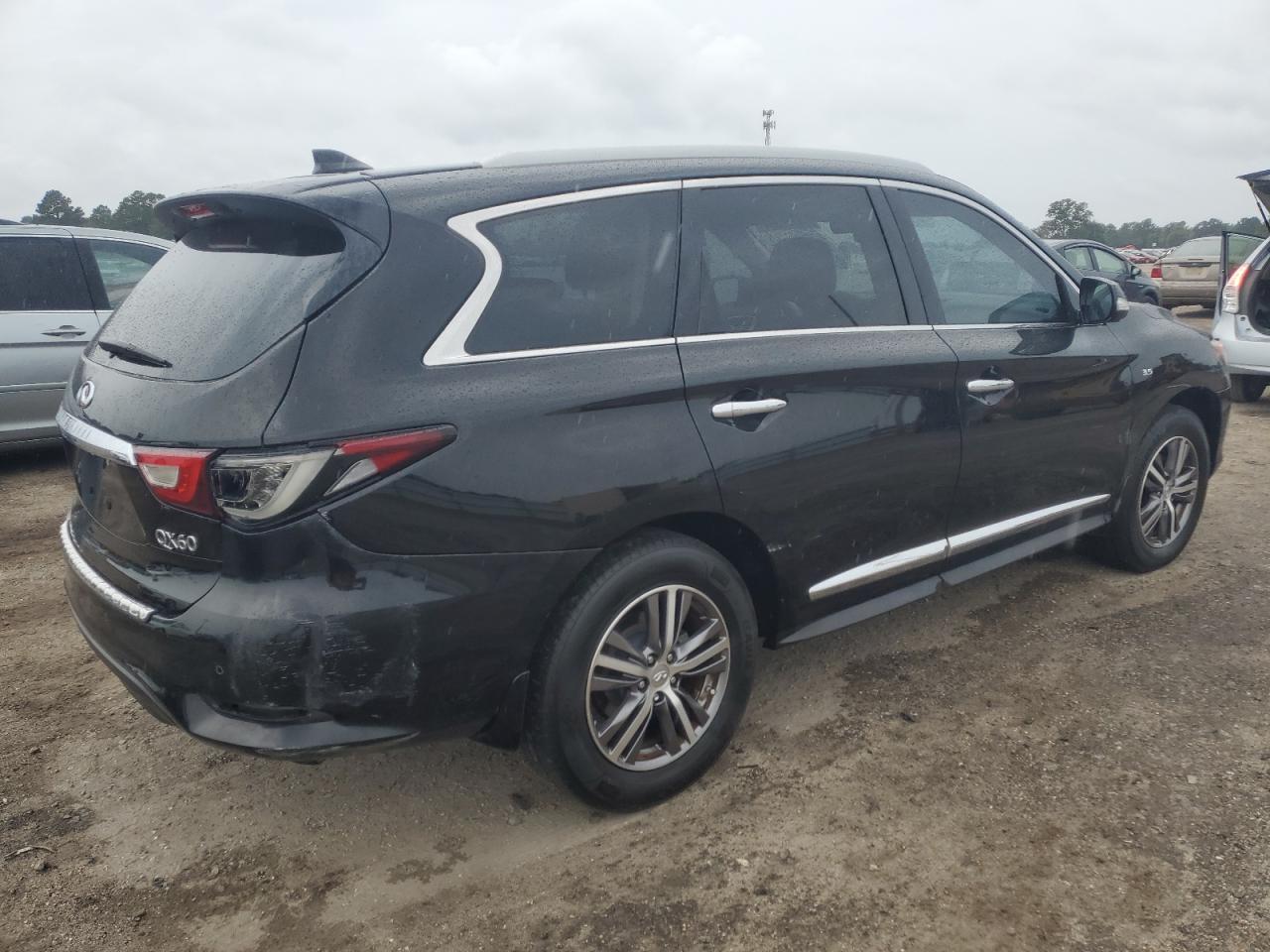 2017 Infiniti QX60 VIN 5N1DL0MN7HC502458 Copart auction photo, front end damage thumbnail 3