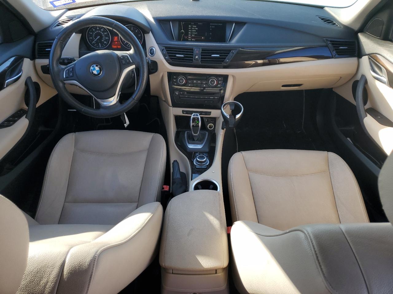 2013 BMW X1 VIN WBAVL1C53DVR82221 Copart auction photo, minor dent/scratches damage thumbnail 8