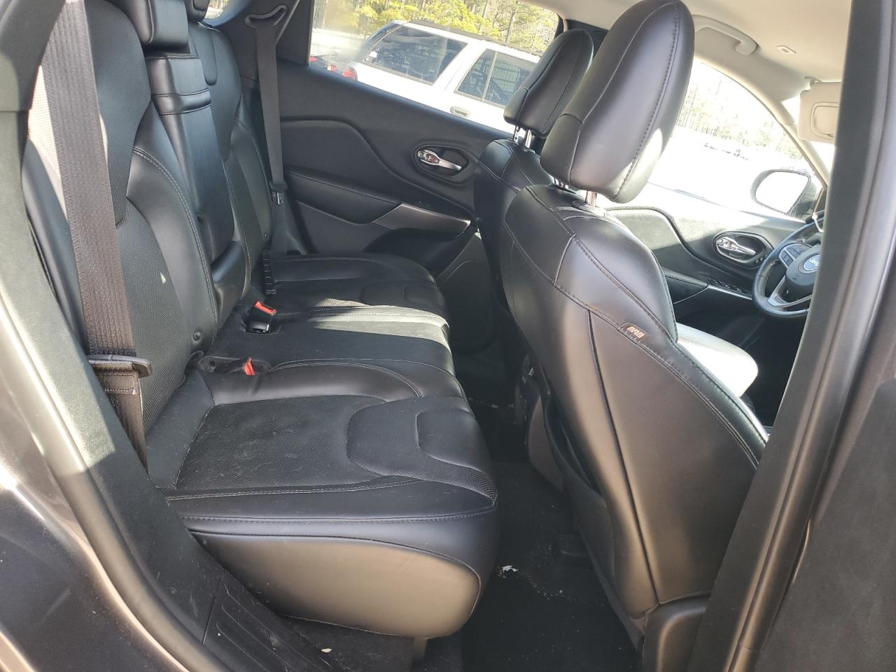 2019 Jeep Grand Cherokee VIN 1C4PJLDB2KD326516 Copart auction photo, front end / side damage thumbnail 11