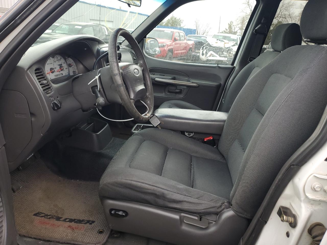 2001 Ford Explorer VIN 1FMZU77E51UA37573 Copart auction photo, rear end damage thumbnail 7