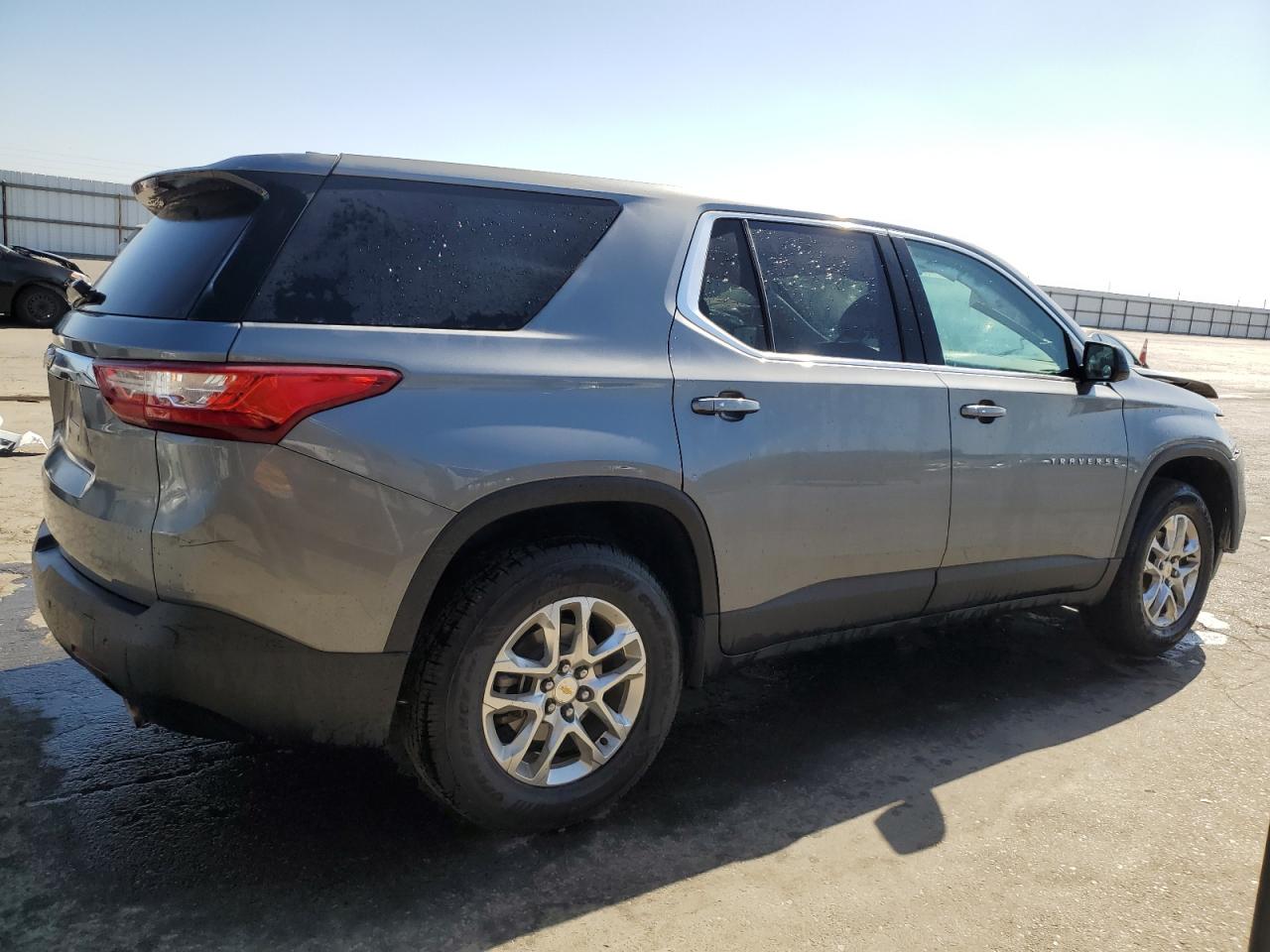 2020 Chevrolet Traverse VIN 1GNERLKW3LJ273020 Copart auction photo, front end / side damage thumbnail 3