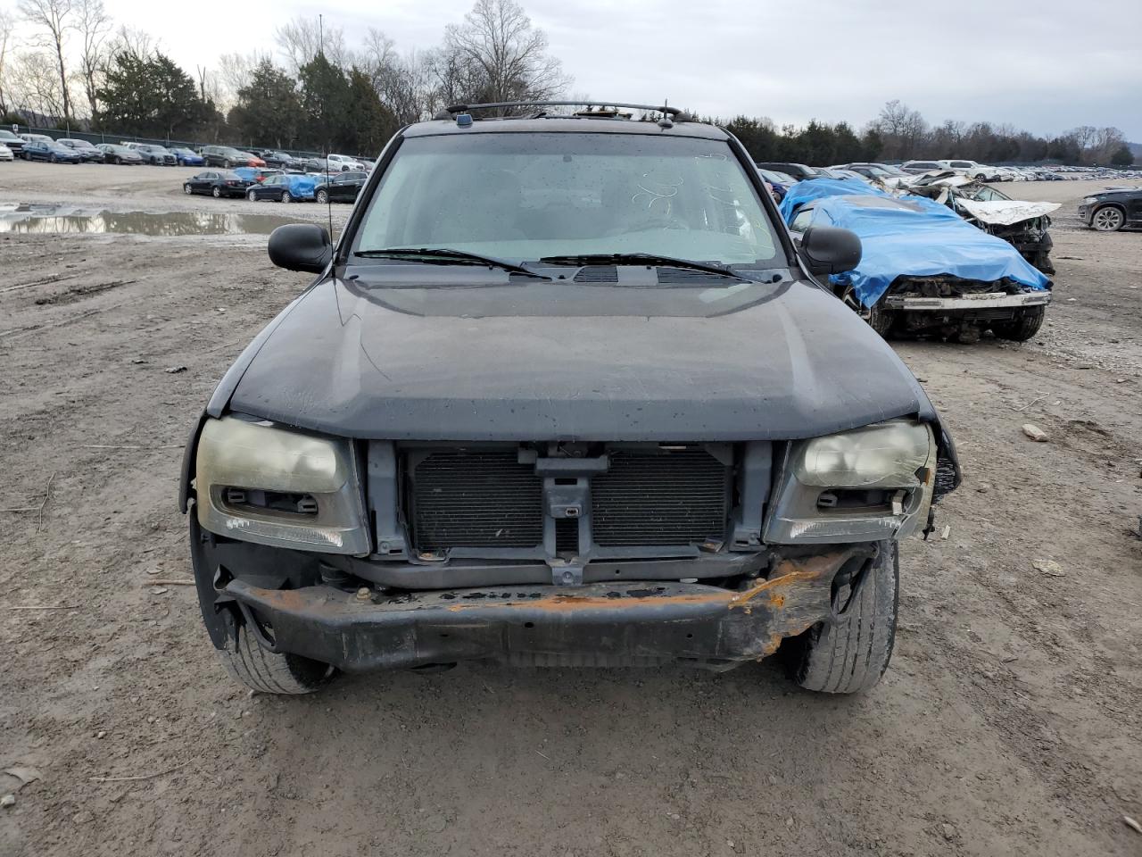 2005 Chevrolet TrailBlazer VIN 1GNDS13S552389882 Copart auction photo, front end / rear end damage thumbnail 5