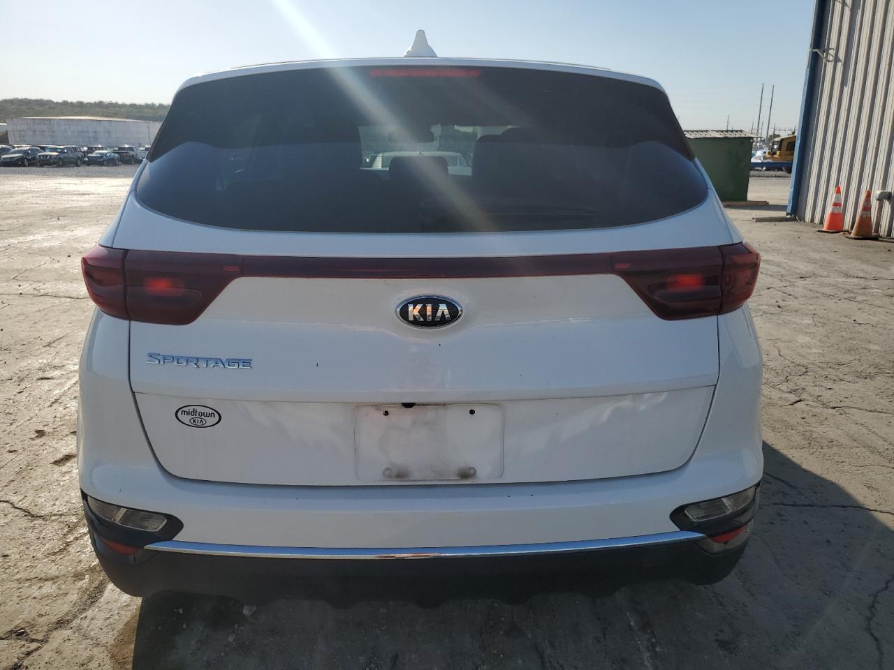 2021 KIA Sportage VIN KNDPM3AC0M7893670 Copart auction photo, front end / minor dent/scratches damage thumbnail 6