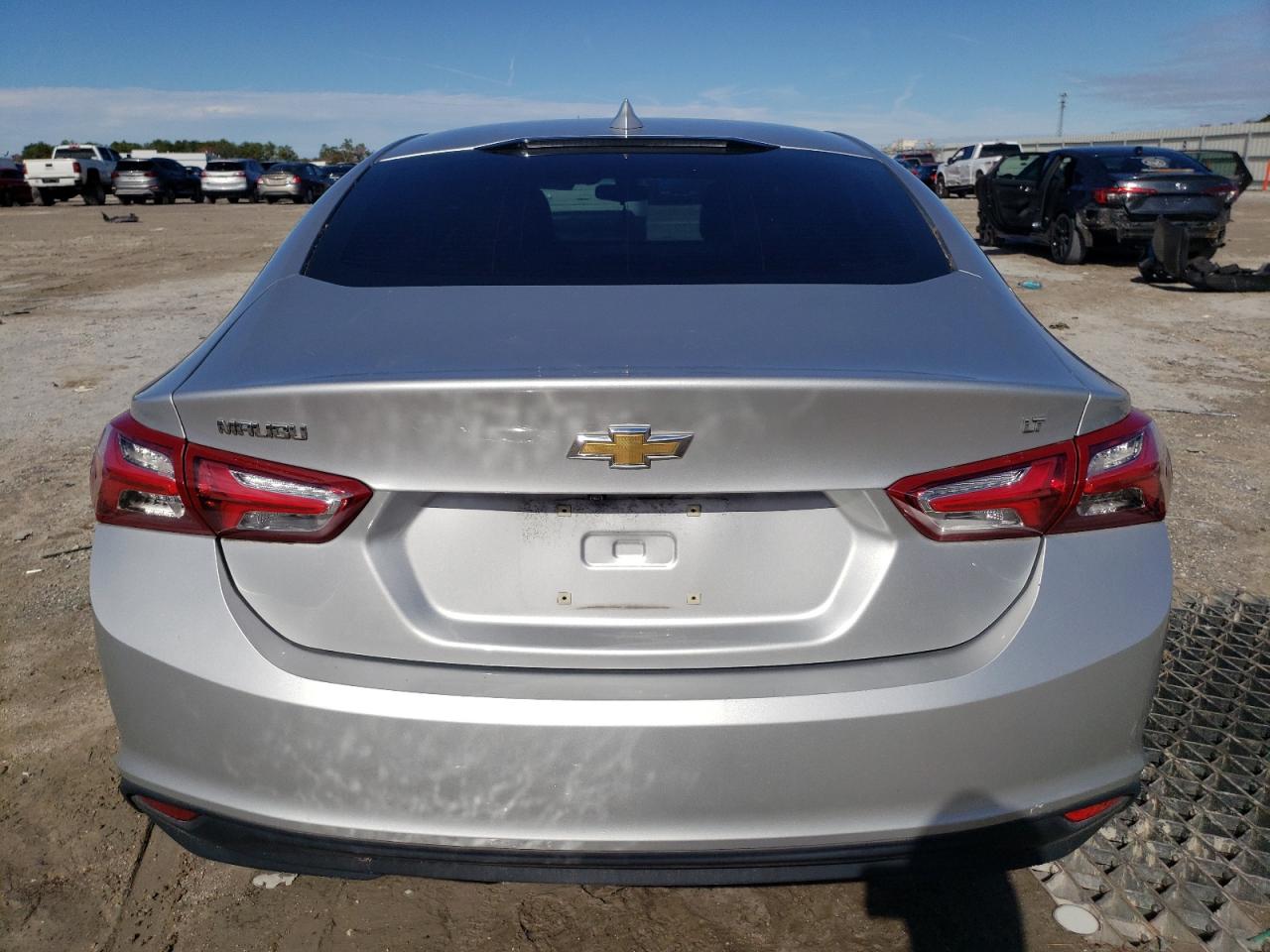 2020 Chevrolet Malibu VIN 1G1ZD5ST6LF077353 Copart auction photo, front end damage thumbnail 6