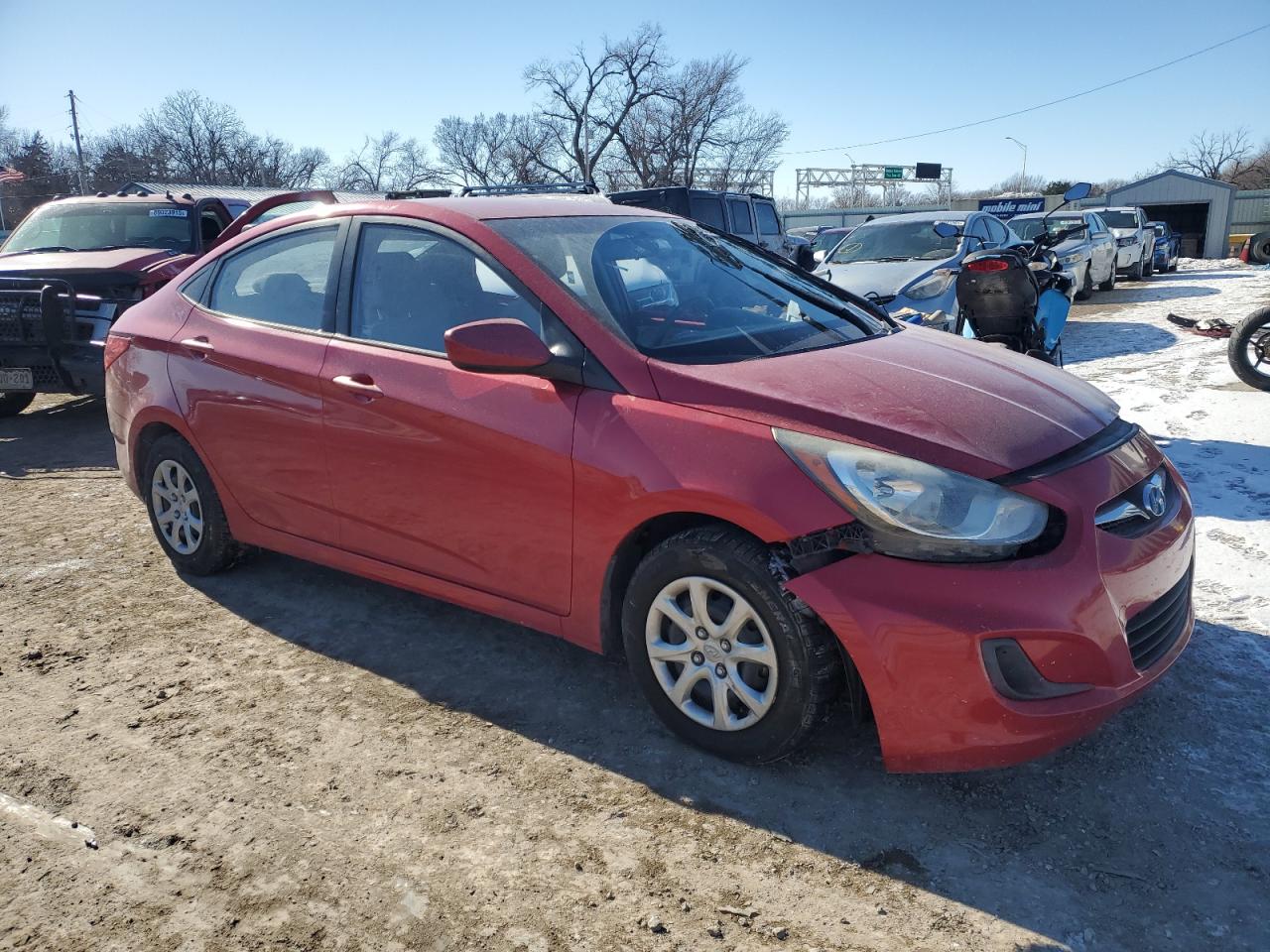 2013 Hyundai Accent VIN KMHCT4AE9DU550118 Copart auction photo, front end / side damage thumbnail 4