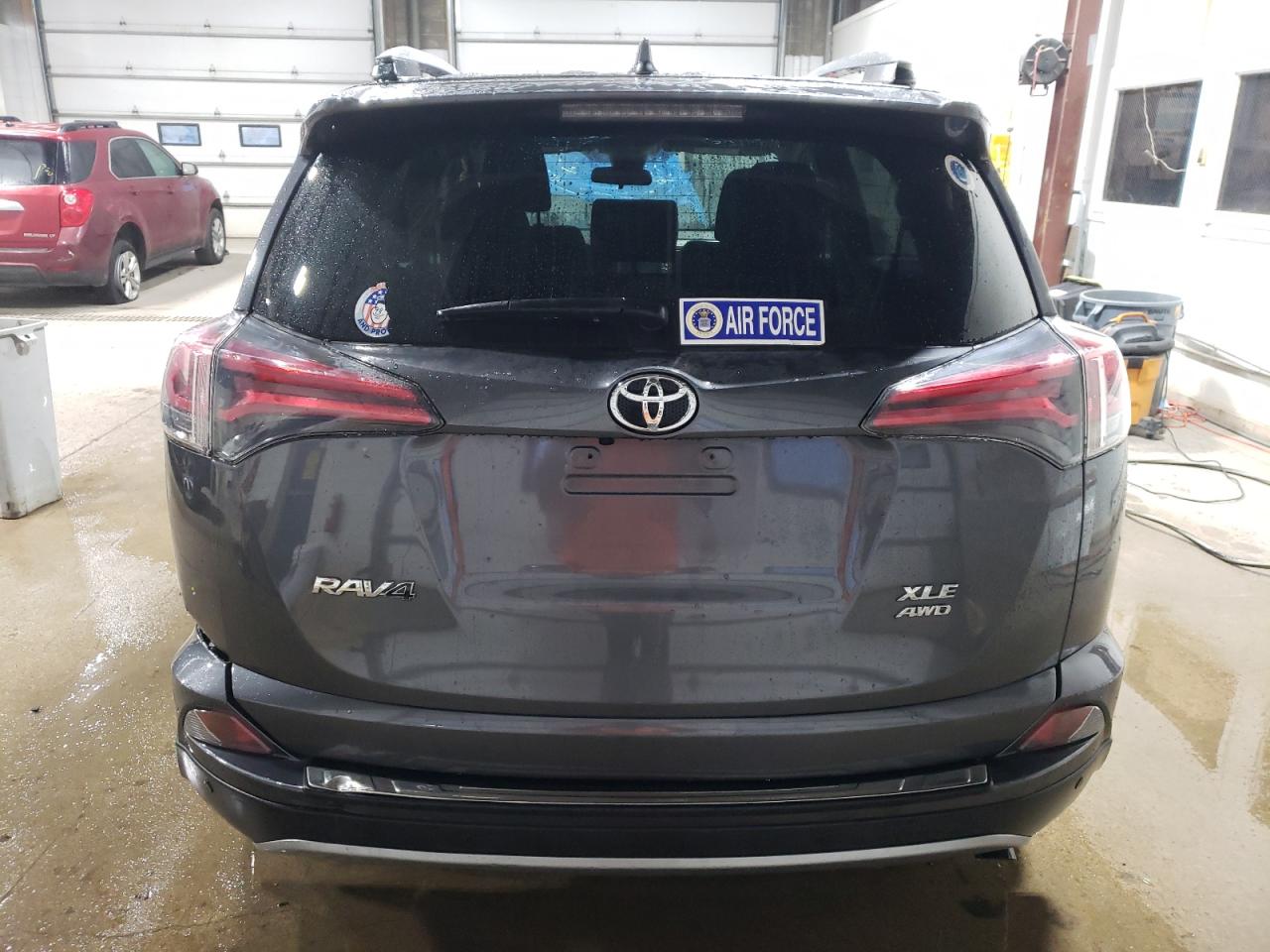 2017 Toyota RAV 4 VIN JTMRFREVXHJ162982 Copart auction photo, rear end / front end damage thumbnail 6