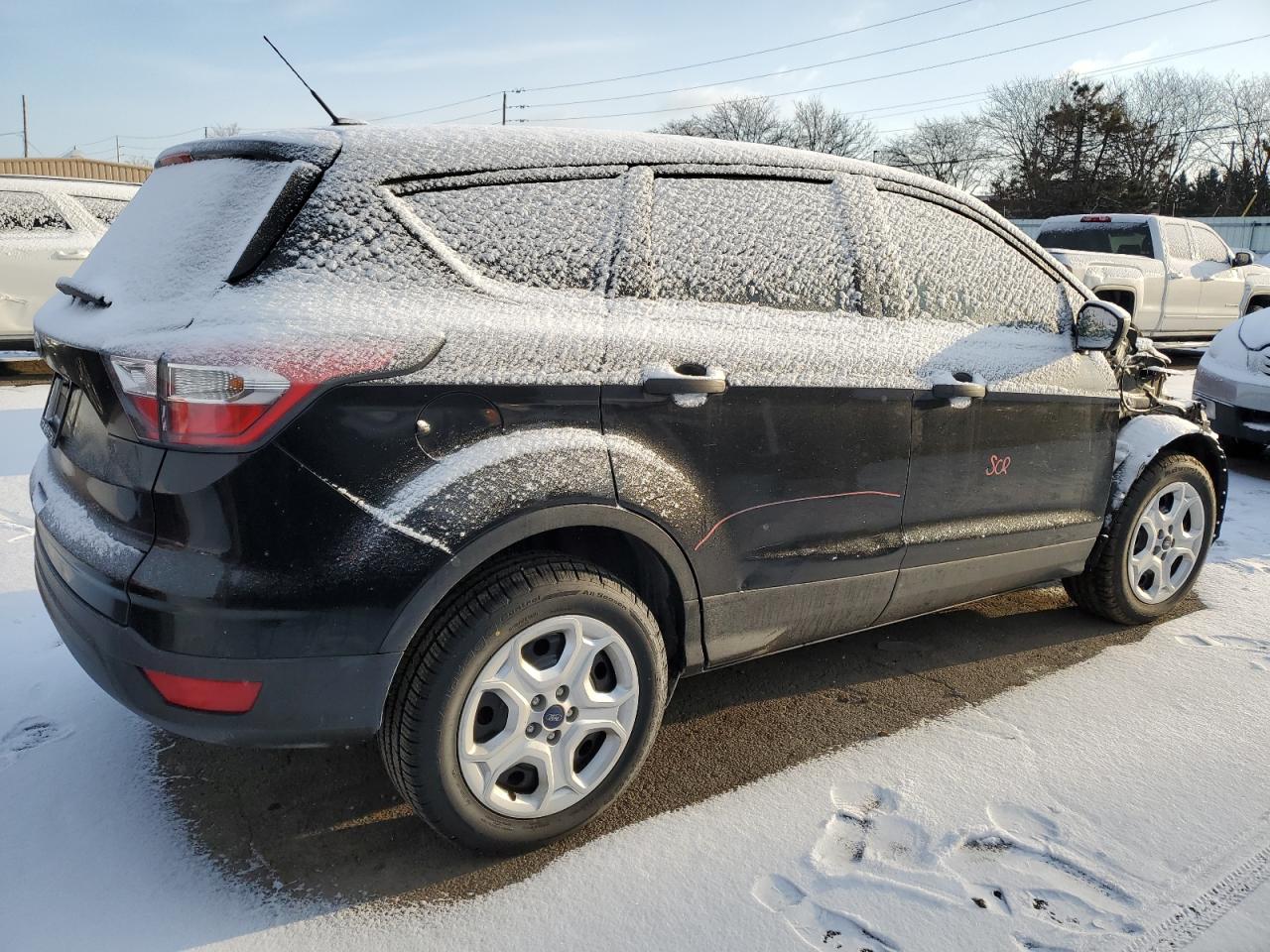 2017 Ford Escape VIN 1FMCU0F78HUB28010 Copart auction photo, front end damage thumbnail 3