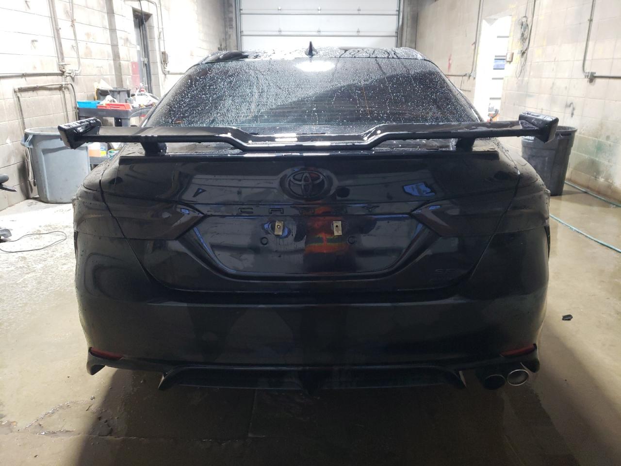 2022 Toyota Camry VIN 4T1T11BK7NU069455 Copart auction photo, front end damage thumbnail 6