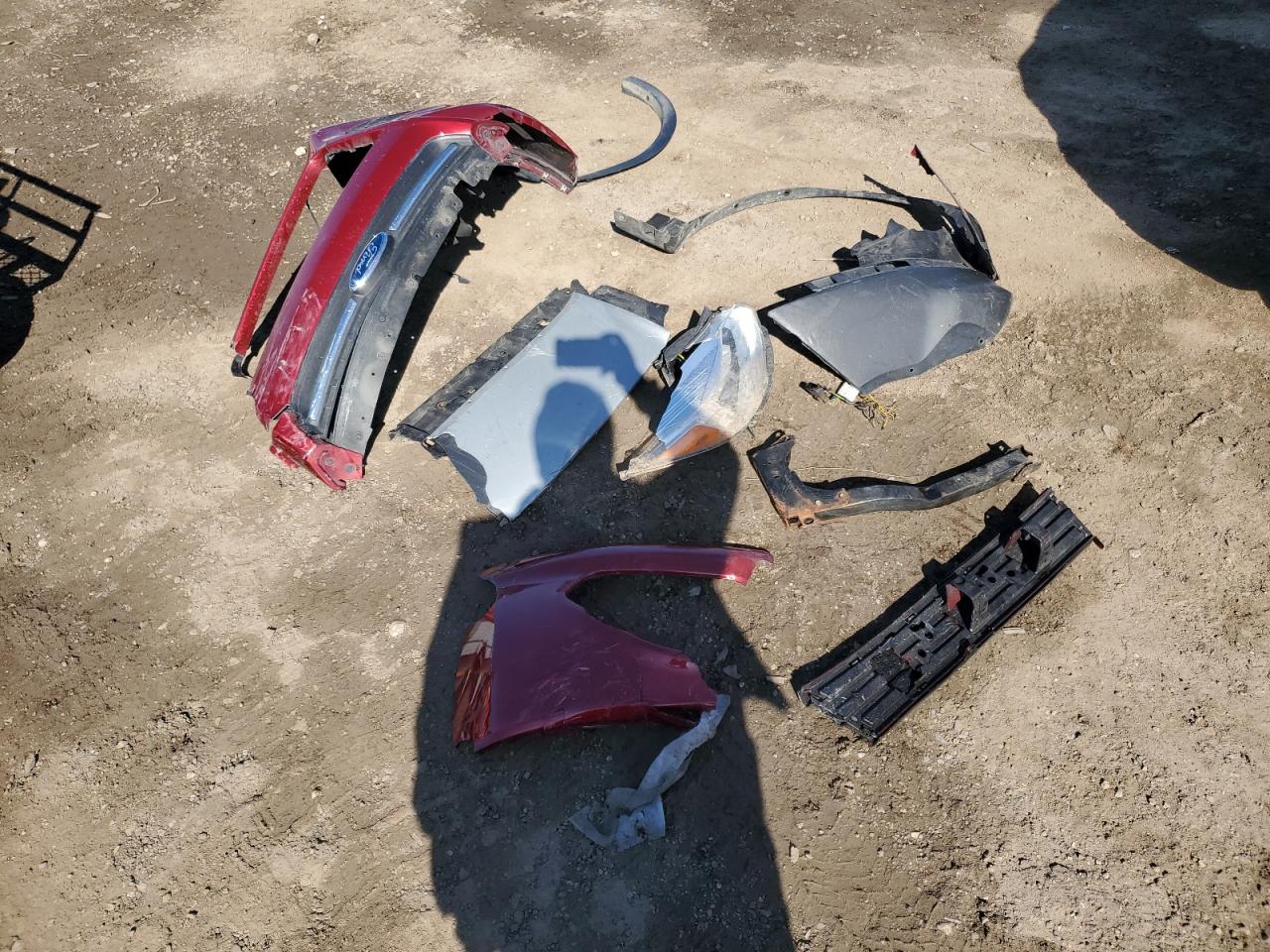 2016 Ford Escape VIN 1FMCU0G75GUA26922 Copart auction photo, front end damage thumbnail 14