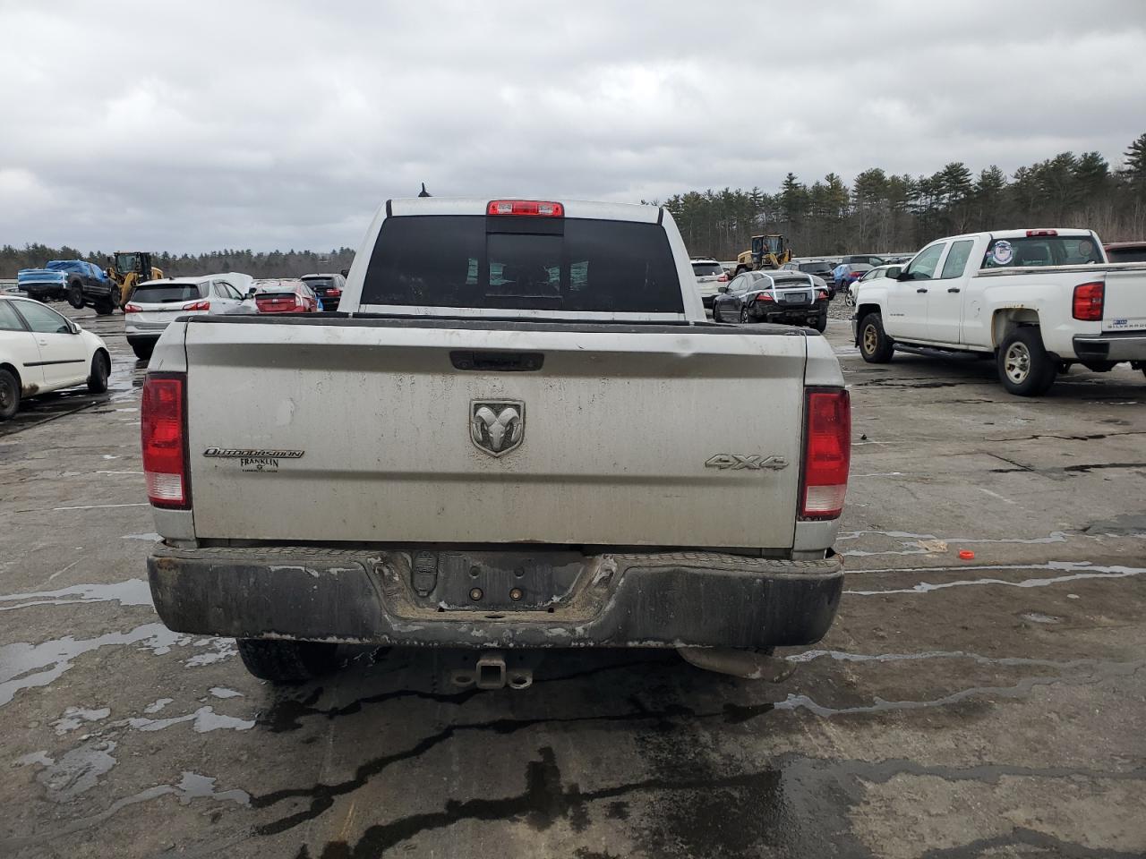 2015 RAM 1500 VIN 1C6RR7GT4FS701022 Copart auction photo, rollover damage thumbnail 6