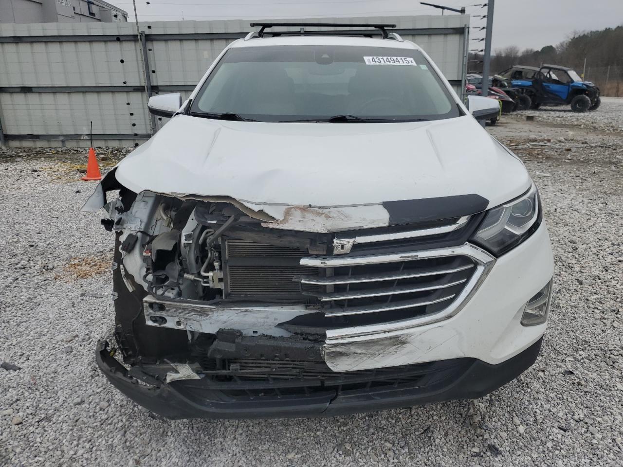 2018 Chevrolet Equinox VIN 2GNAXMEV3J6126851 Copart auction photo, front end / side damage thumbnail 5