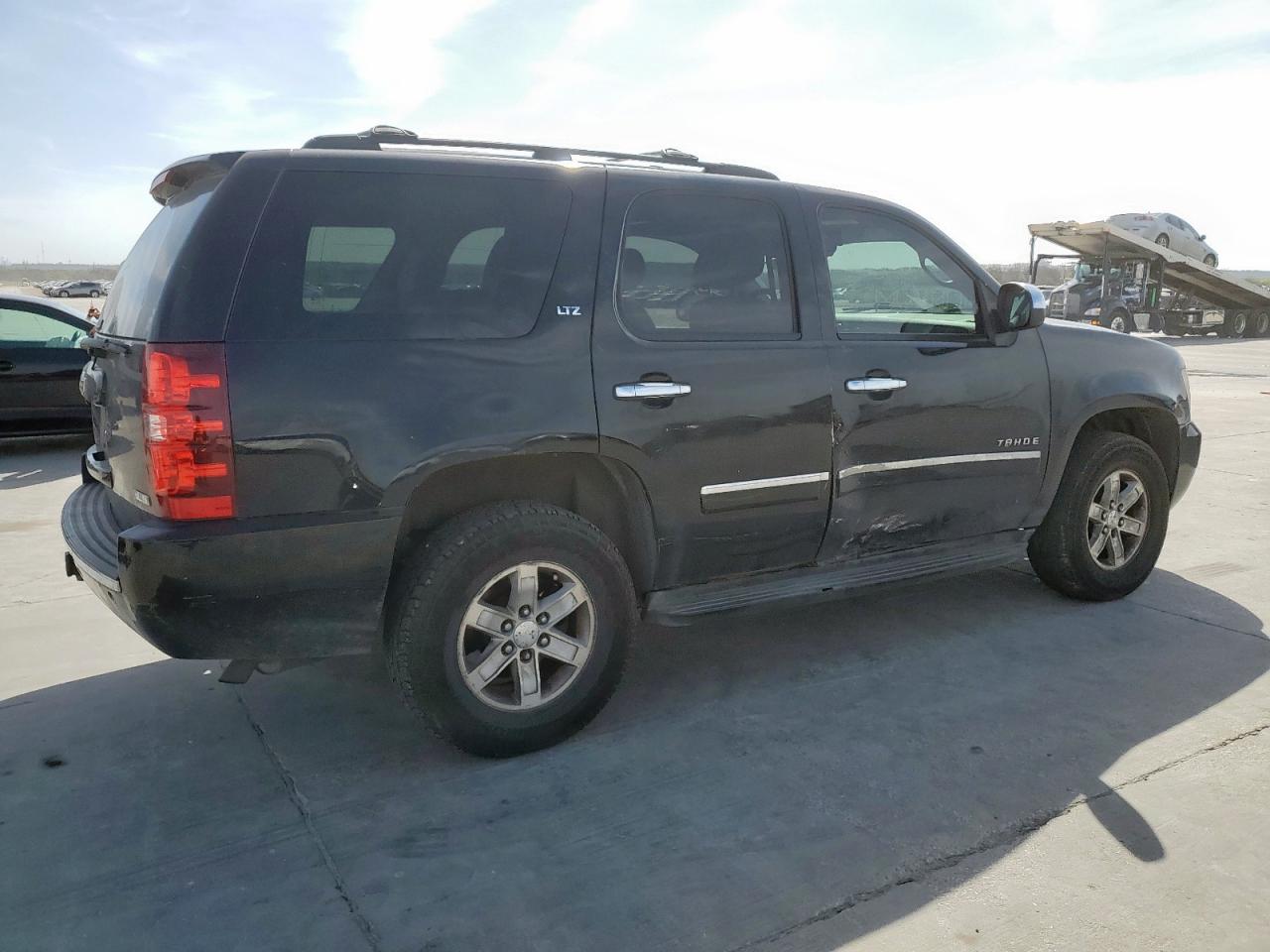 2011 Chevrolet Tahoe VIN 1GNSKCE0XBR277192 Copart auction photo, side damage thumbnail 3