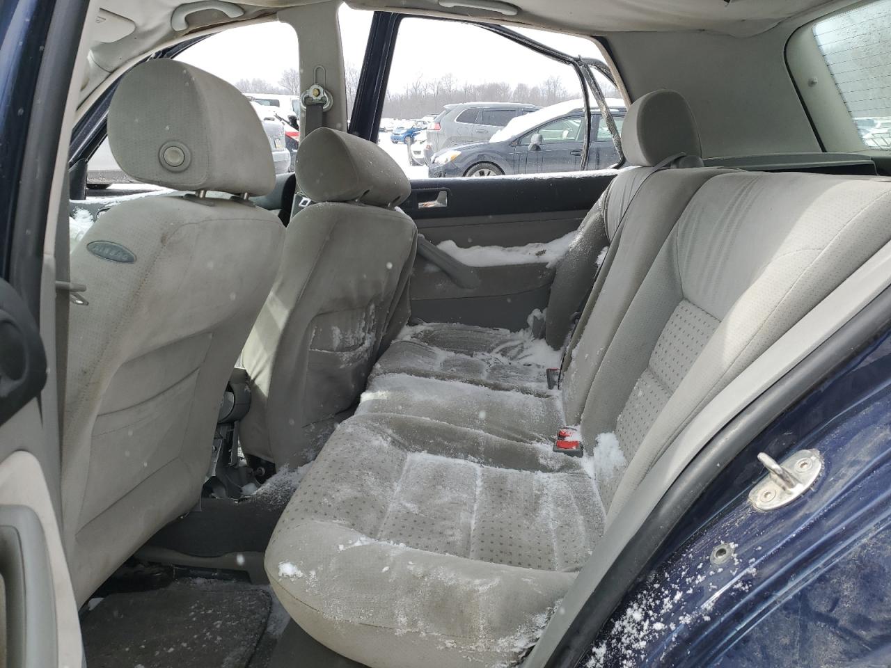 2000 Volkswagen Golf VIN WVWGC21J1YW247691 Copart auction photo, all over damage thumbnail 10