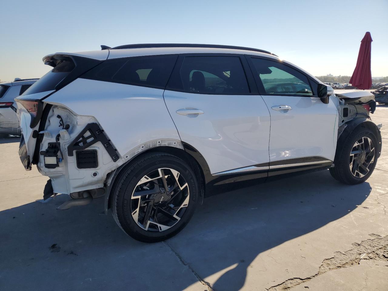 2023 KIA Sportage VIN 5XYK53AF5PG082858 Copart auction photo, front end / rear end damage thumbnail 3