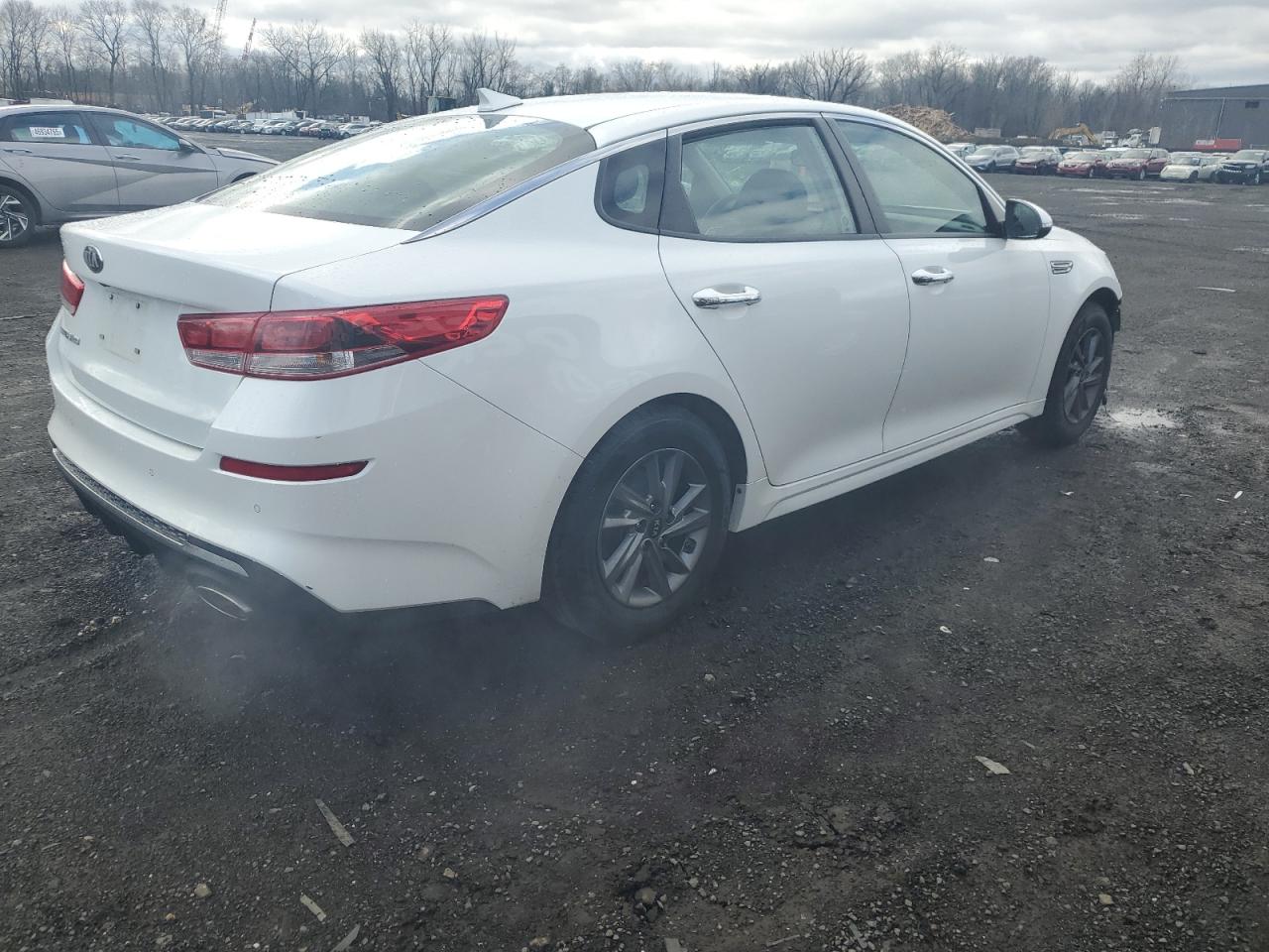 2020 KIA Optima VIN 5XXGT4L30LG418578 Copart auction photo, front end damage thumbnail 3