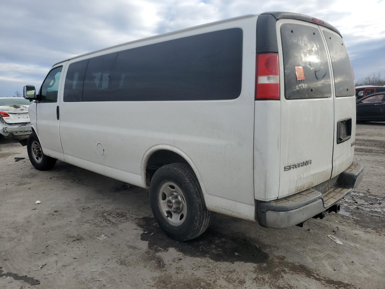 2017 GMC Savana VIN 1GJZ7PFF6H1104966 Copart auction photo, front end / minor dent/scratches damage thumbnail 2