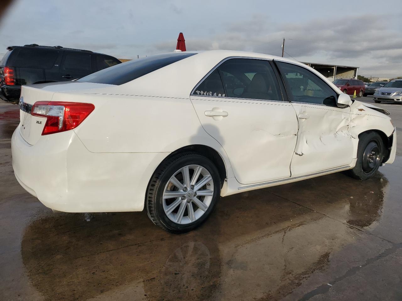 2012 Toyota Camry VIN 4T4BF1FK1CR266499 Copart auction photo, side / front end damage thumbnail 3