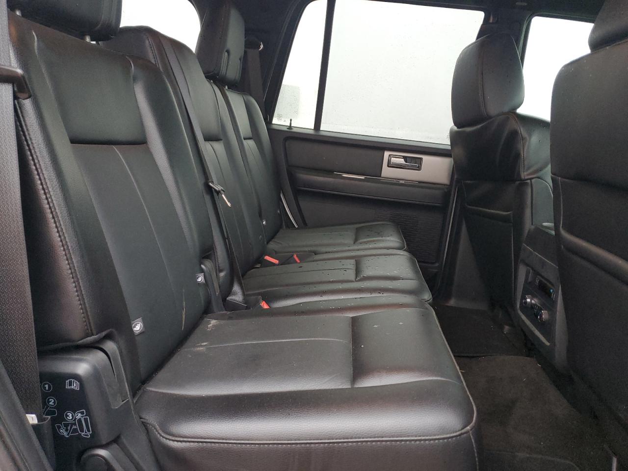 2015 Ford Expedition VIN 1FMJU1HT3FEF43105 Copart auction photo, rear end / minor dent/scratches damage thumbnail 11