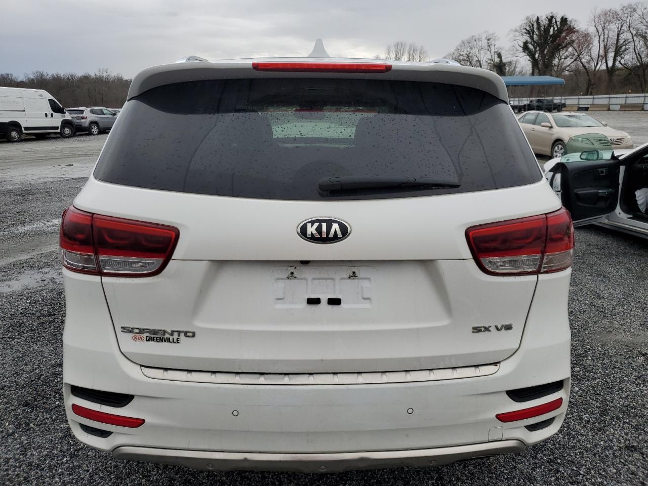 2016 KIA Sorento VIN 5XYPKDA57GG013486 Copart auction photo, front end damage thumbnail 6