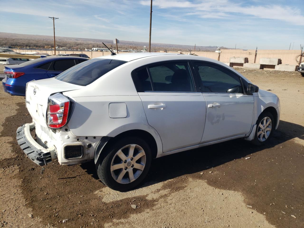 2007 Nissan Sentra VIN 3N1AB61E57L601139 Copart auction photo, rear end / minor dent/scratches damage thumbnail 3