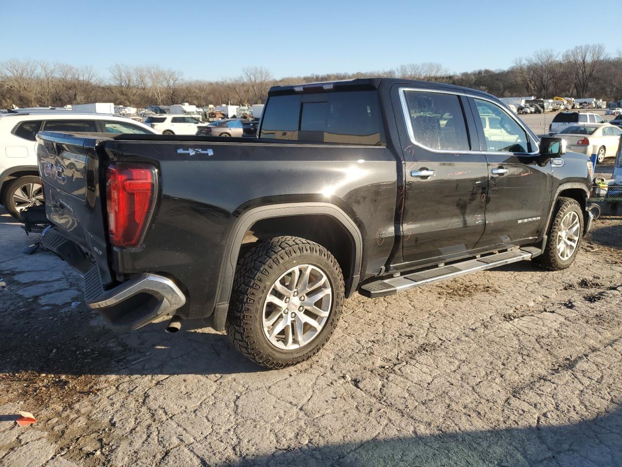 2020 GMC Sierra VIN 3GTU9DED4LG142975 Copart auction photo, front end / rear end damage thumbnail 3