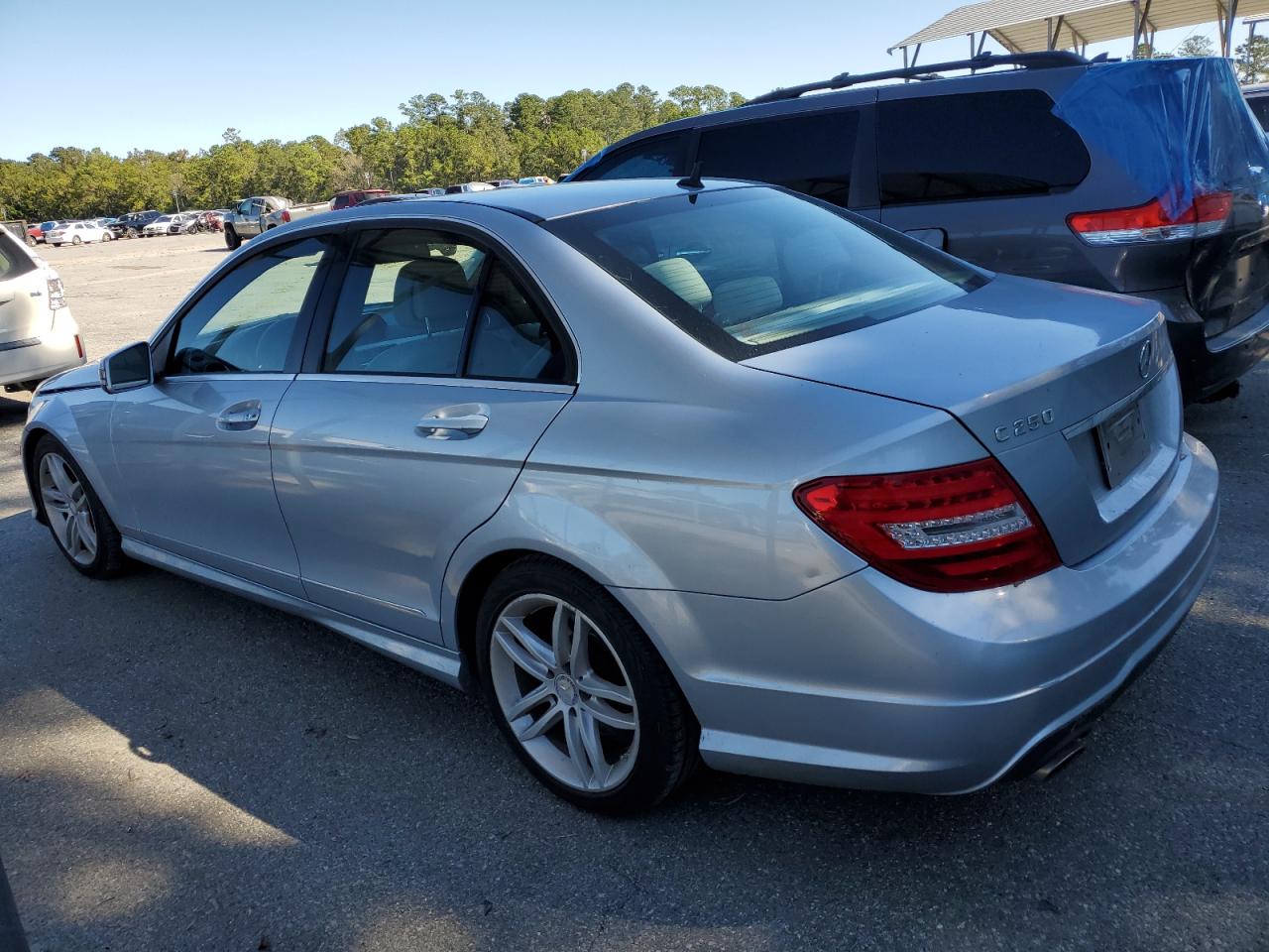 2013 Mercedes-Benz C-klasse VIN WDDGF4HB0DA769811 Copart auction photo, front end damage thumbnail 2