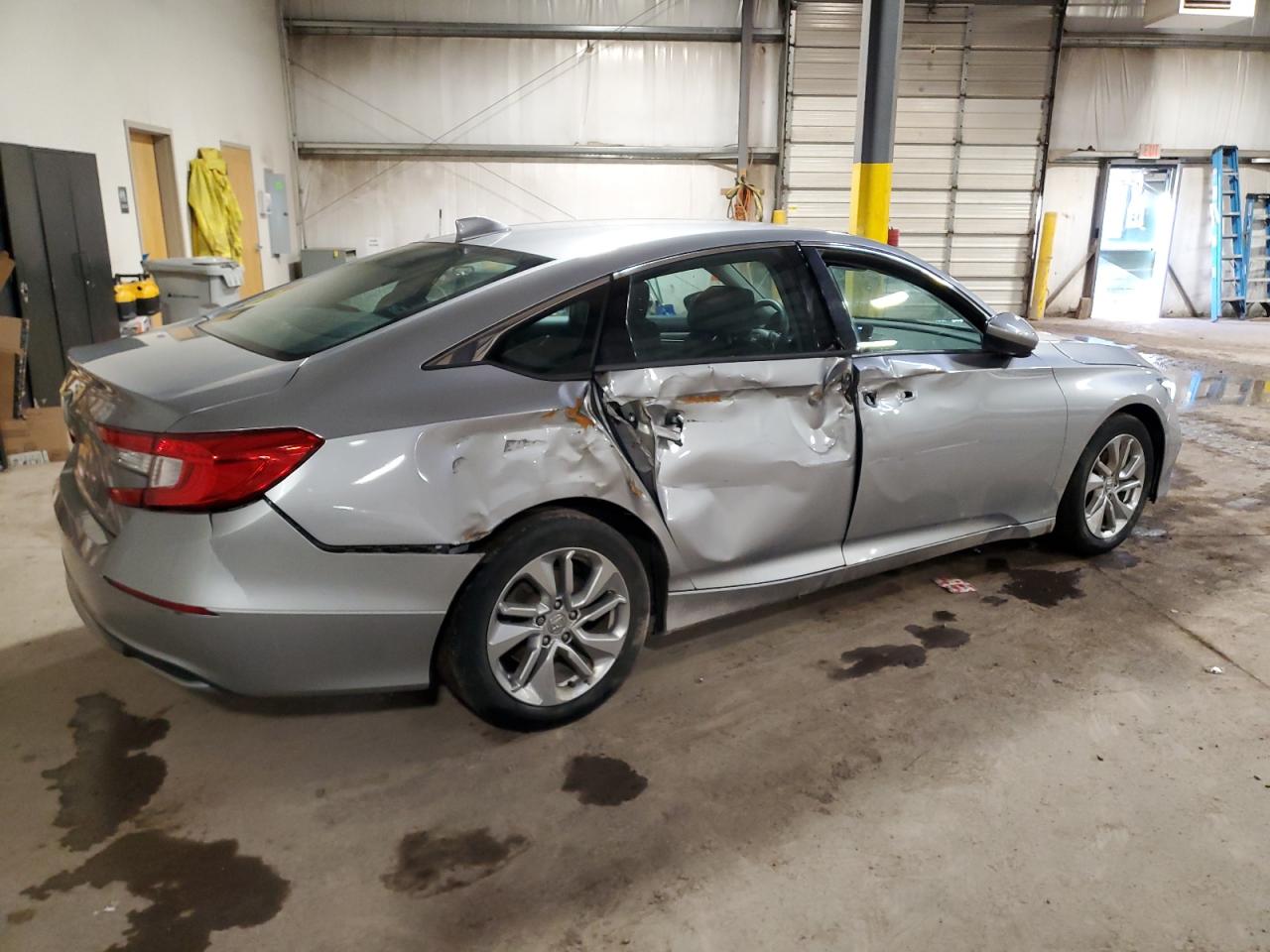 2018 Honda Accord VIN 1HGCV1F17JA233620 Copart auction photo, side / rear end damage thumbnail 3