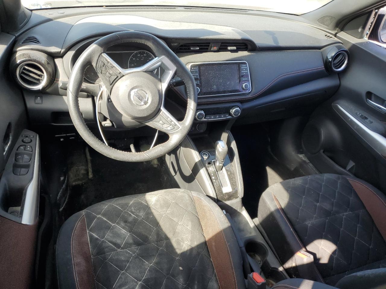 2018 Nissan Kicks VIN 3N1CP5CUXJL504762 Copart auction photo, water/flood damage thumbnail 8