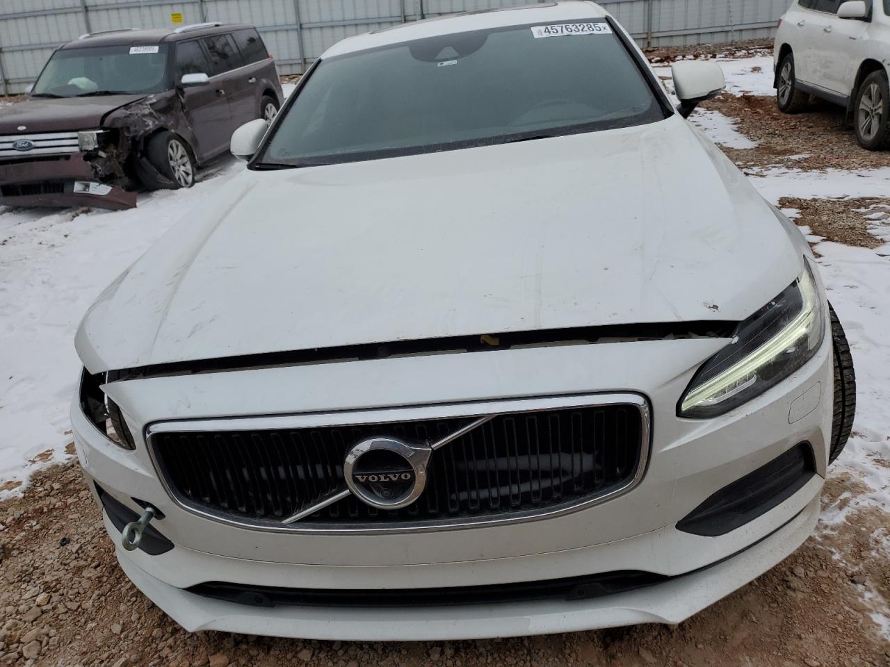 2017 Volvo S90 VIN YV1A22MK6H1011610 Copart auction photo, front end / minor dent/scratches damage thumbnail 5