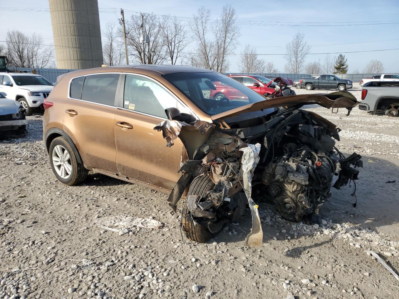 2018 KIA Sportage VIN KNDPM3AC4J7366792 Copart auction photo, front end / side damage thumbnail 4