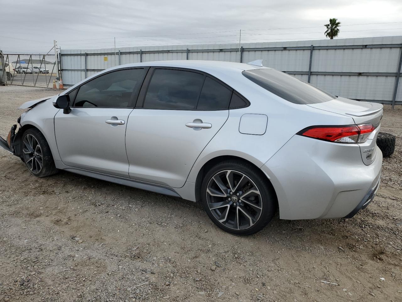2020 Toyota Corolla VIN JTDS4RCE5LJ031347 Copart auction photo, front end / minor dent/scratches damage thumbnail 2