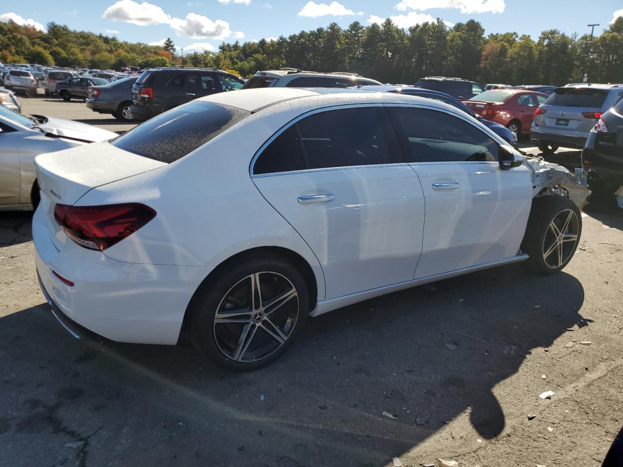2022 Mercedes-Benz A-klasse VIN W1K3G4FB4NJ328389 Copart auction photo, front end / undercarriage damage thumbnail 3