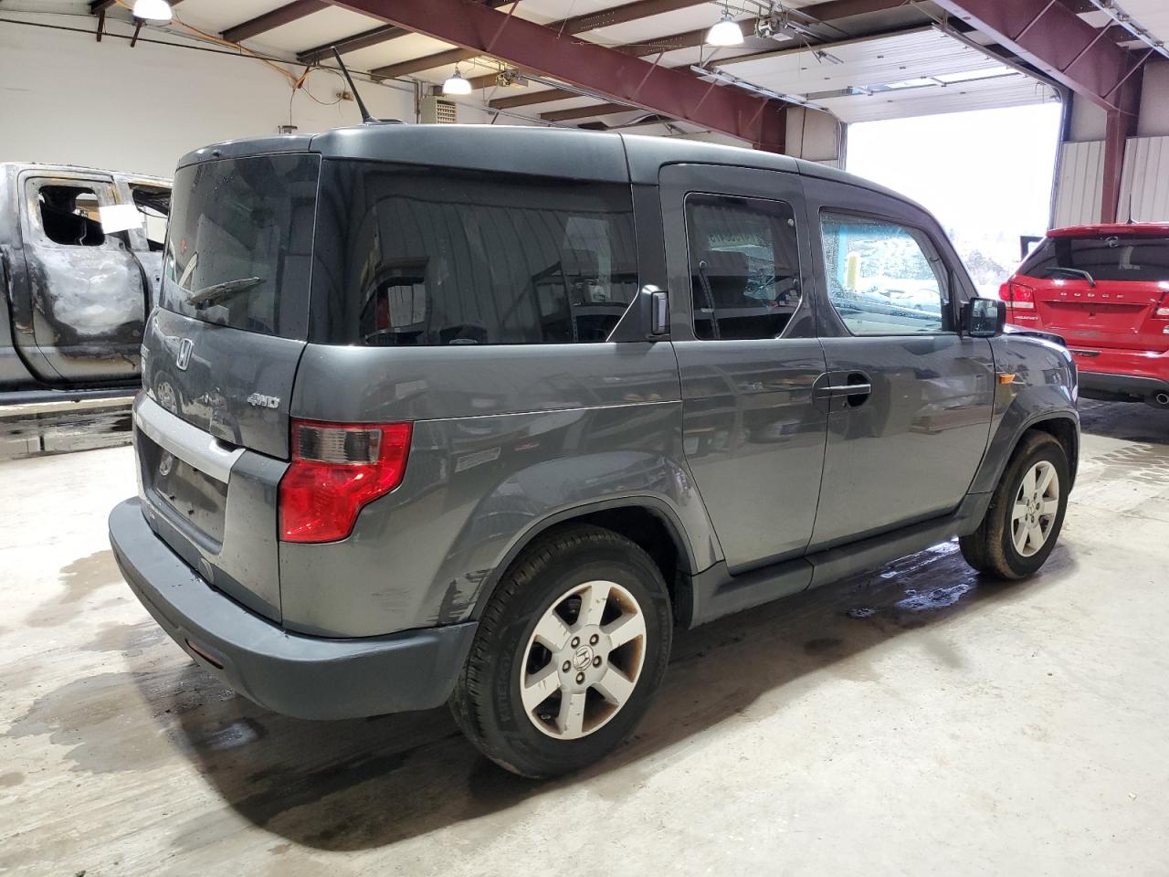 2011 Honda Element VIN 5J6YH2H75BL003030 Copart auction photo, front end damage thumbnail 3