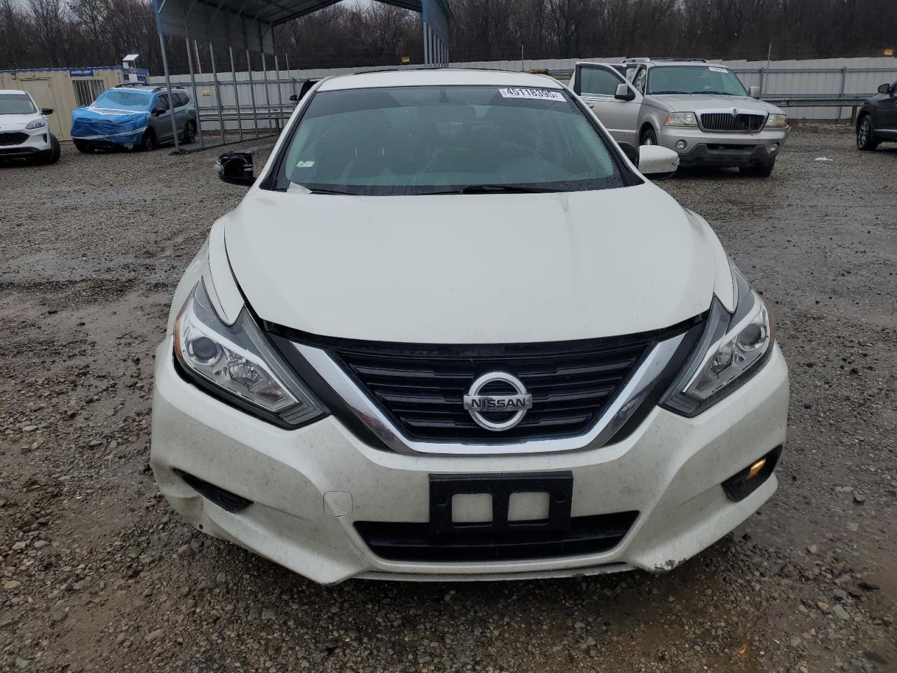 2018 Nissan Altima VIN 1N4AL3AP4JC230221 Copart auction photo, side / front end damage thumbnail 5