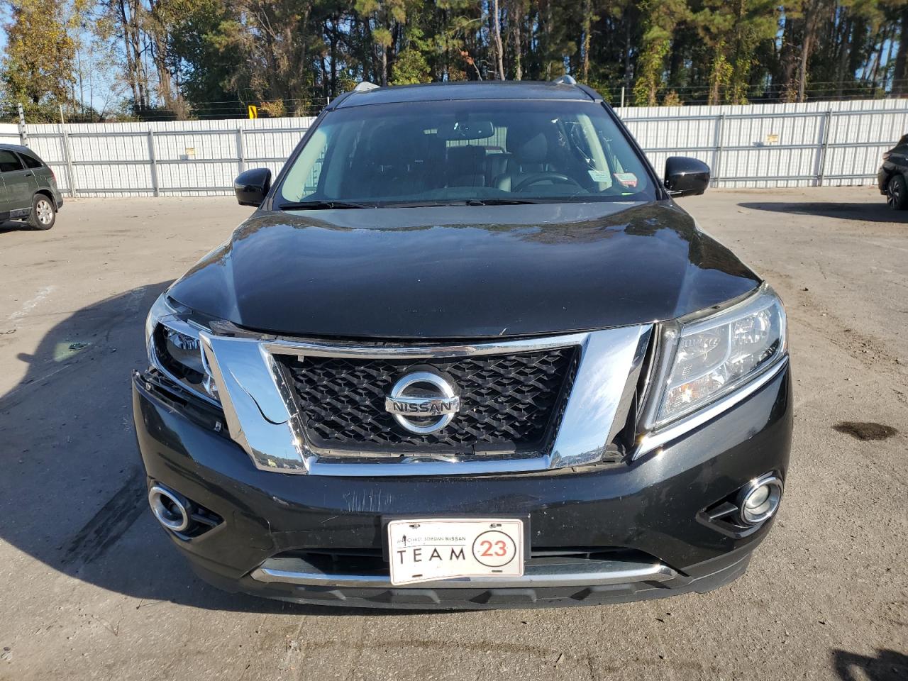 2016 Nissan Pathfinder VIN 5N1AR2MN8GC611233 Copart auction photo, front end damage thumbnail 5