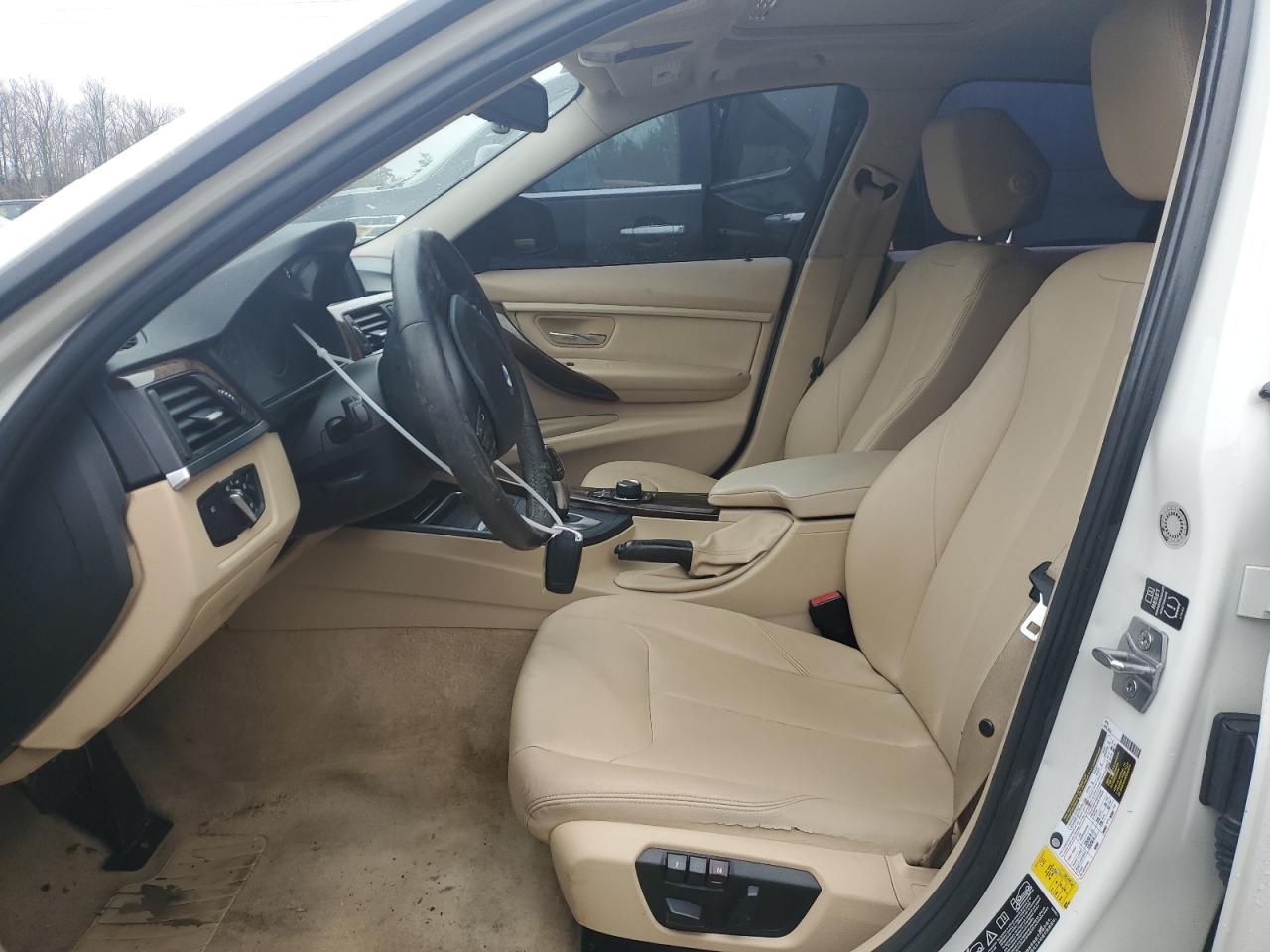 2013 BMW 3er VIN WBA3B5C56DF591978 Copart auction photo, front end damage thumbnail 7